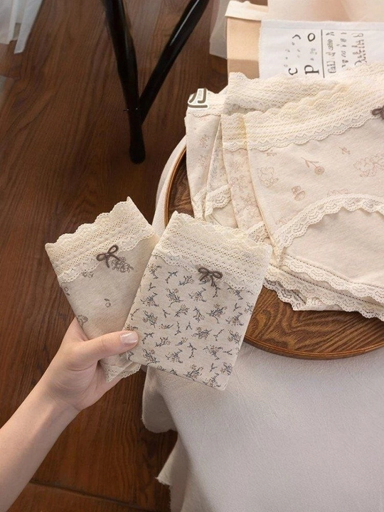 Ayollar uchun paxtali ichki kiyimlar to‘plami, 5 dona, dantelli, gulli, L-XL