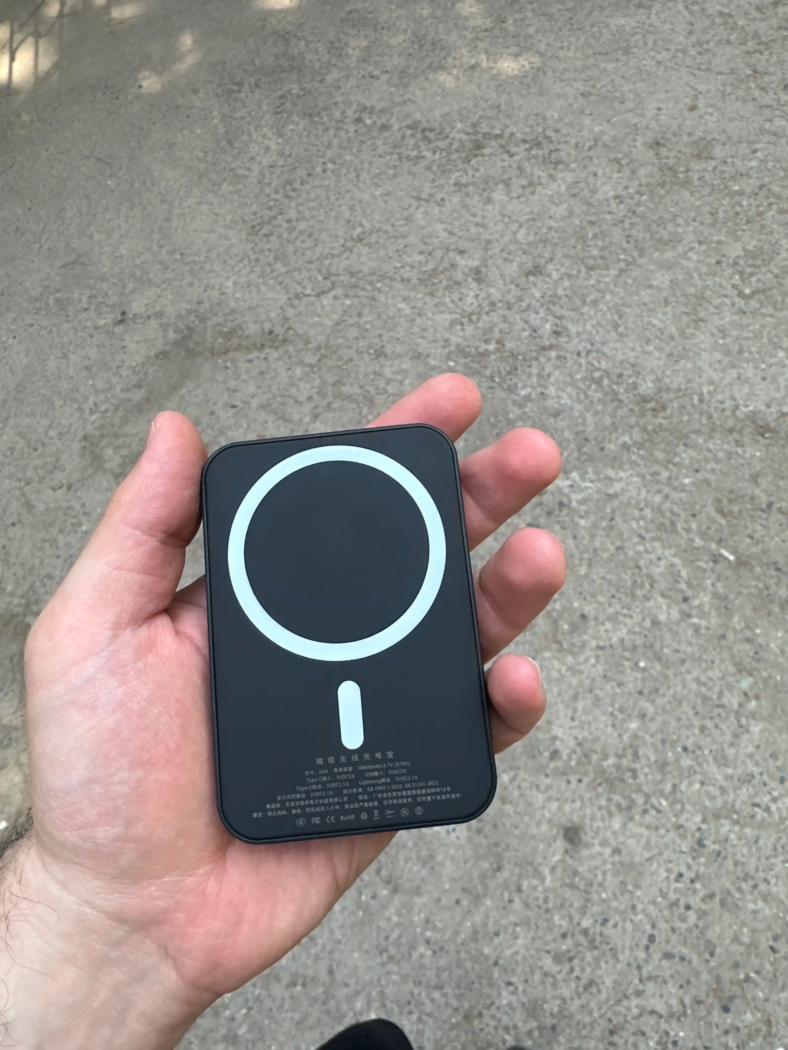 MagSafe tashqi akkumulyatori, magnitli Power Bank, simsiz quvvatlash
