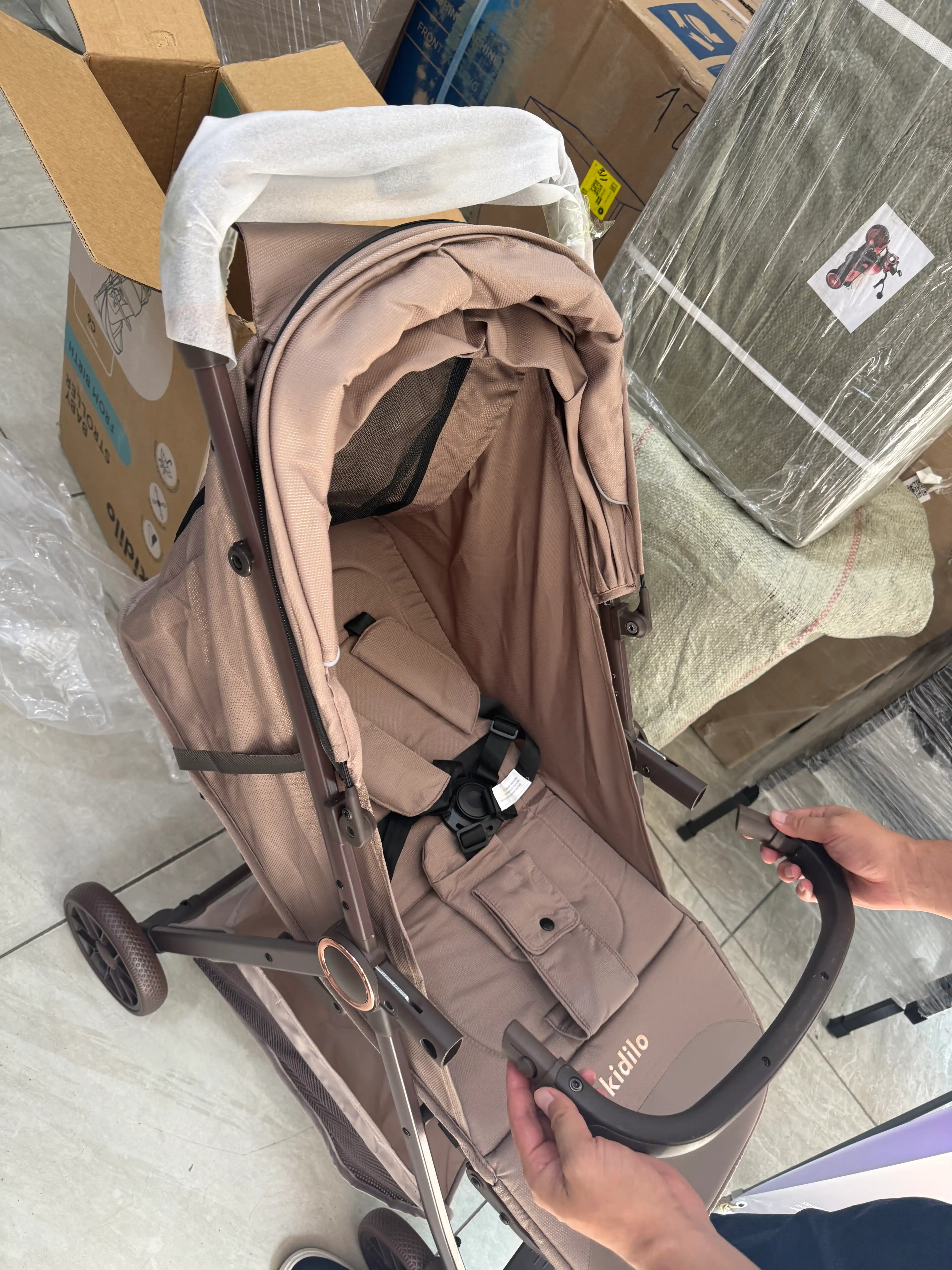 Прогулочная коляска Kidilo C6F – легкая и удобная