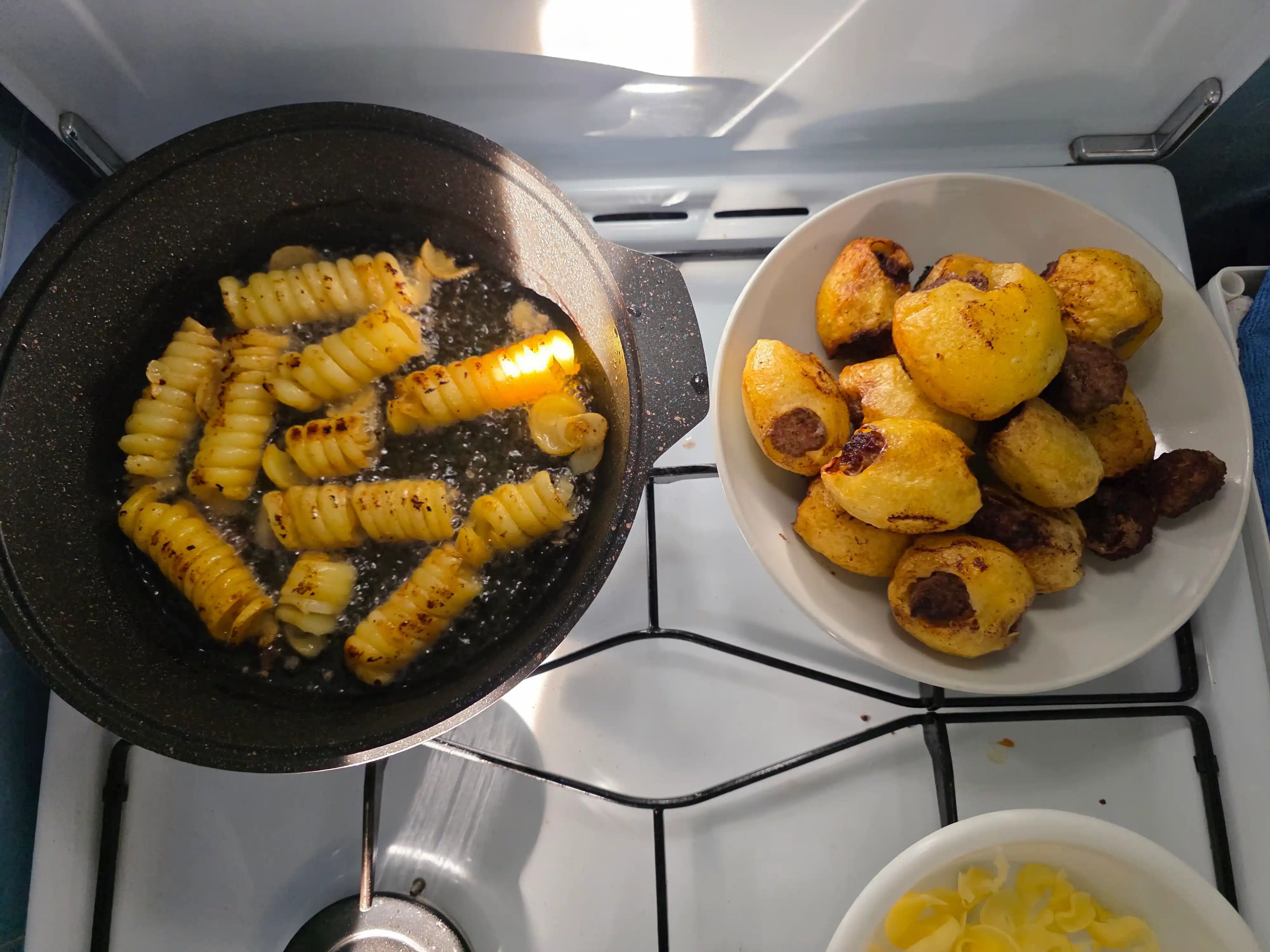 Спиральный нож фигурный, для картофеля и овощей