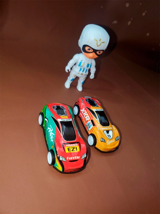 Super yuk mashinasi, McQueen tirkamasi, avtomobillar to‘plami