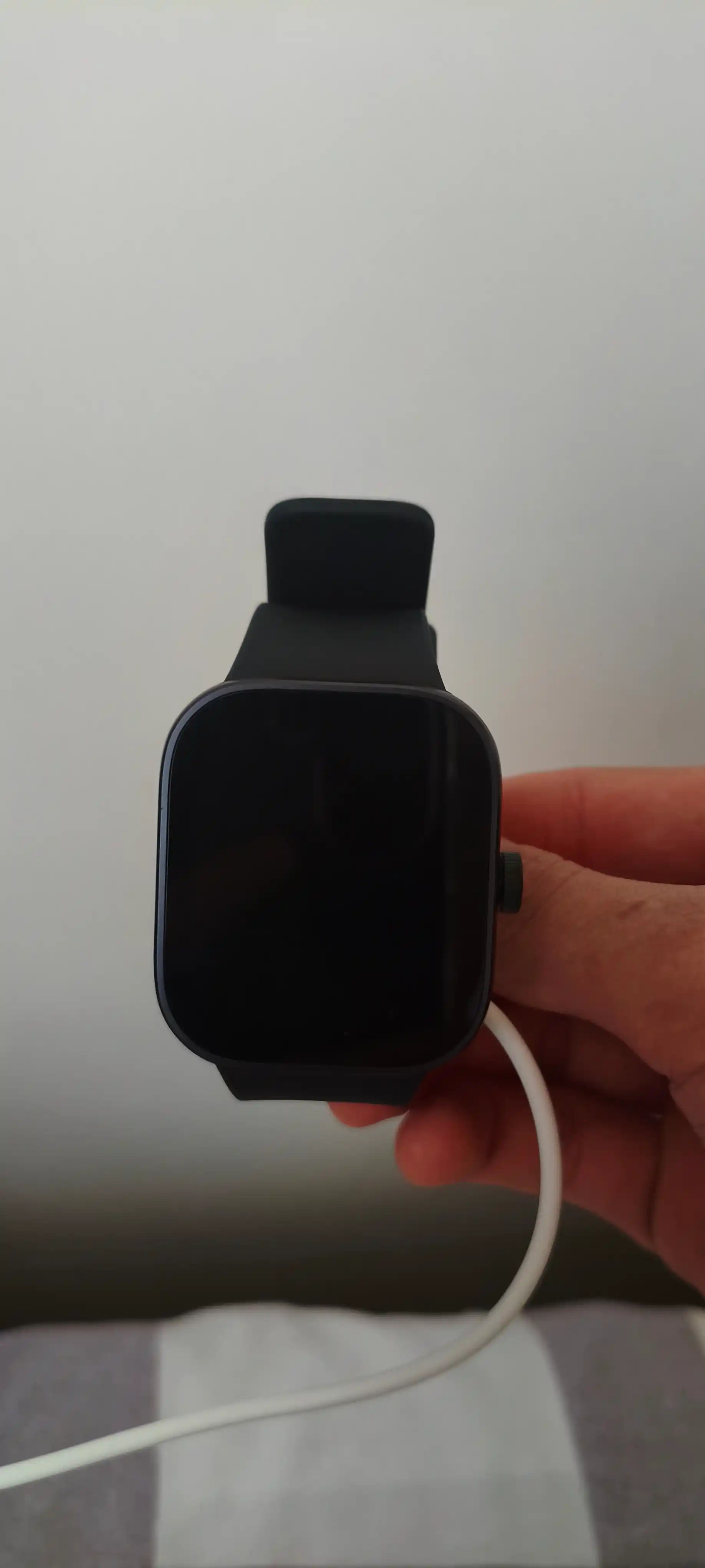 Умные часы Redmi Watch 4, AMOLED-дисплеем 1.97", до 20 дней работы, звонками и GPS