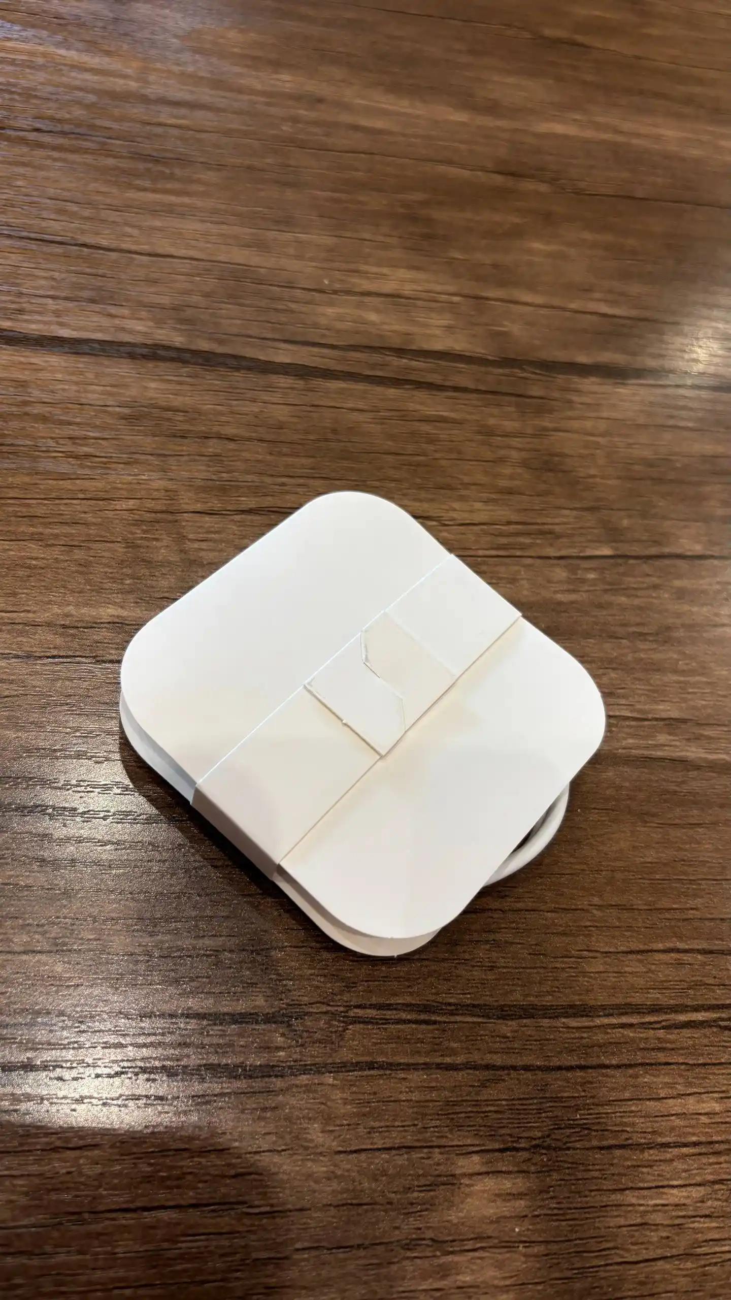 Беспроводное зарядное устройство Magsafe Charger, мощность Qi: 15 Вт, белый