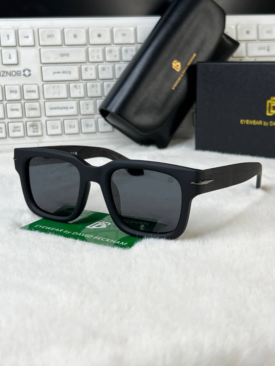 Quyoshdan saqlaydigan ko'zoynaklar Polarized ''David Beckham'' g'ilofsiz - 
