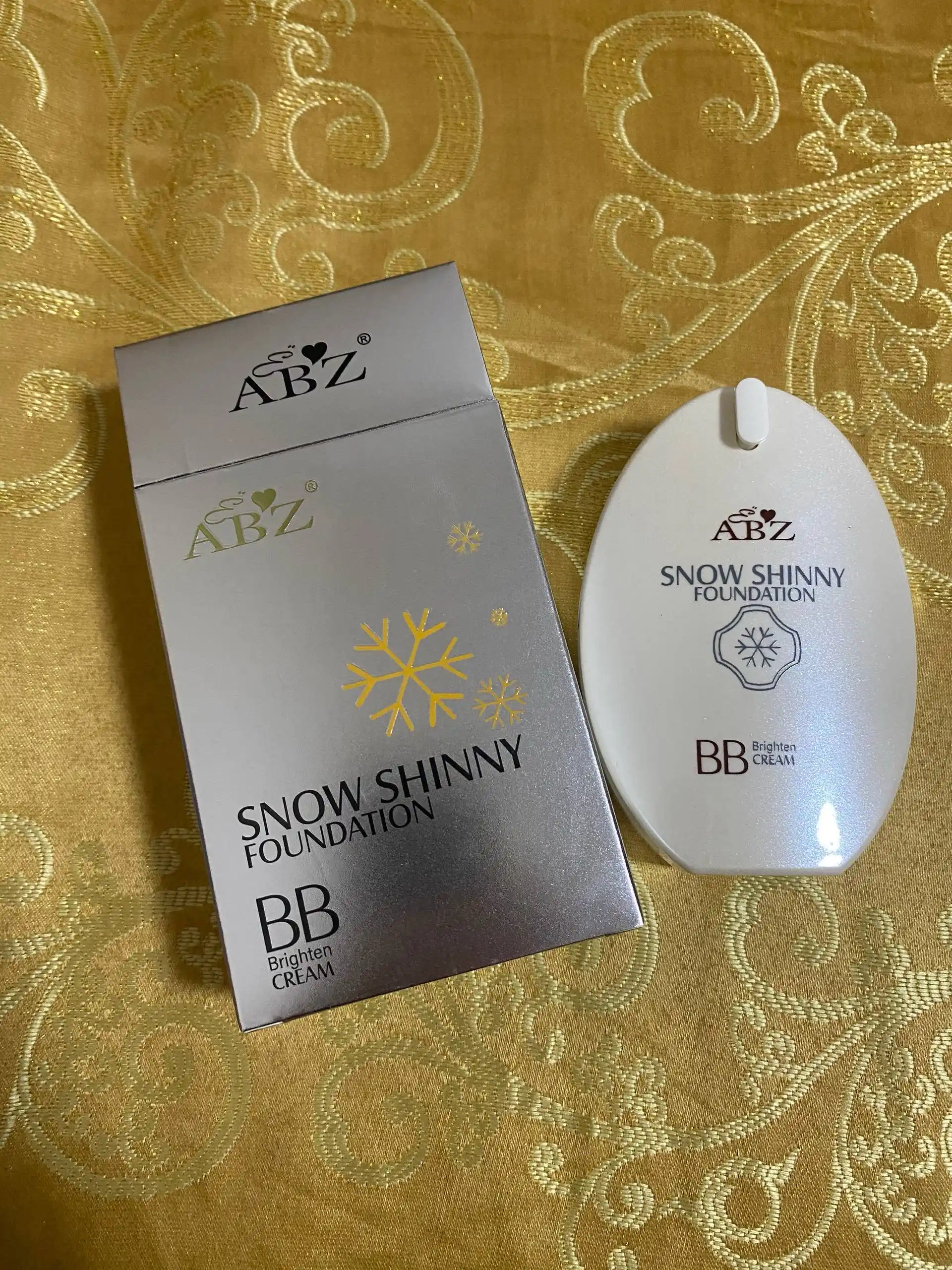 Tonal BB krem ABZ Snow Shinny Foundation, 40 ml, terini tekkislovchi
