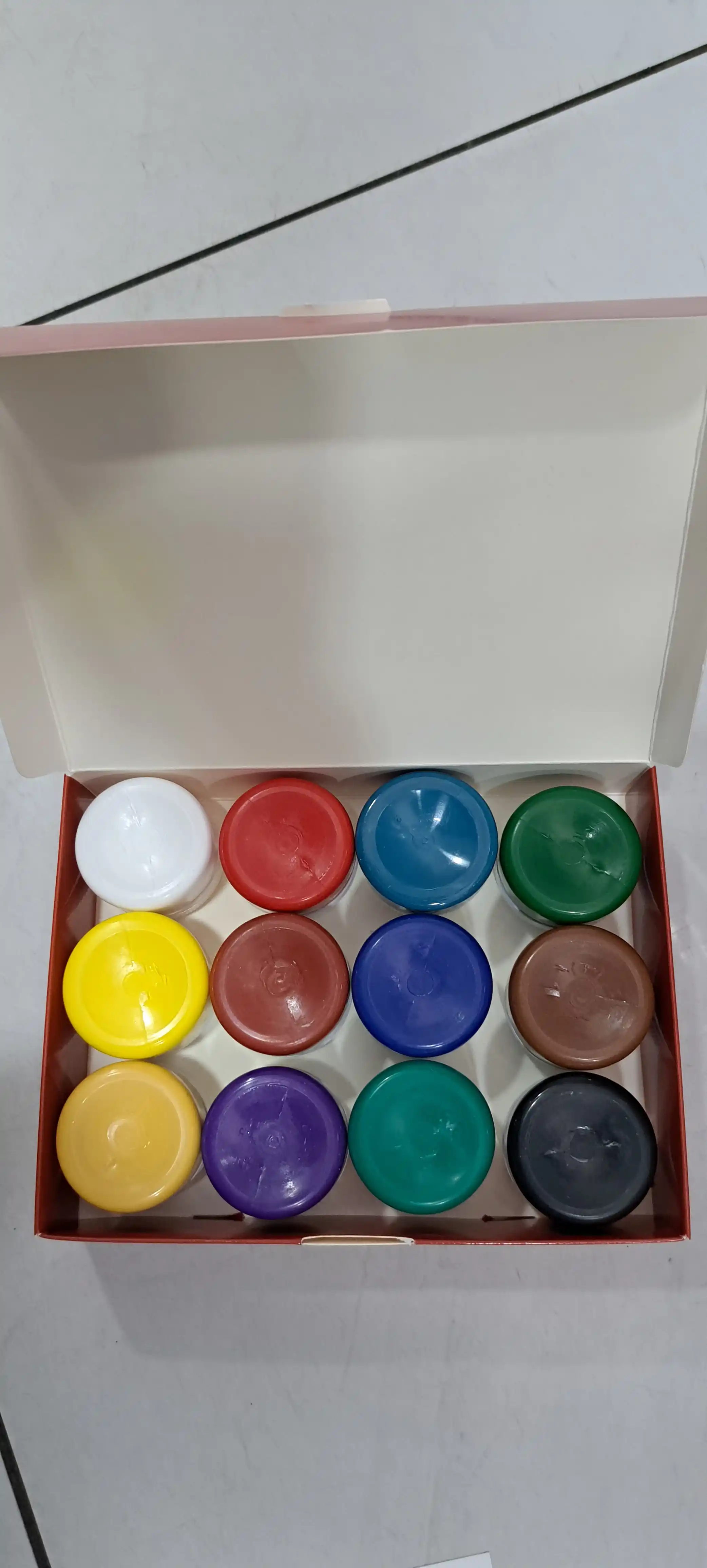 Badiiy guash bo'yoqlari to'plami "Sonet", 20 ml, 12 ta rang