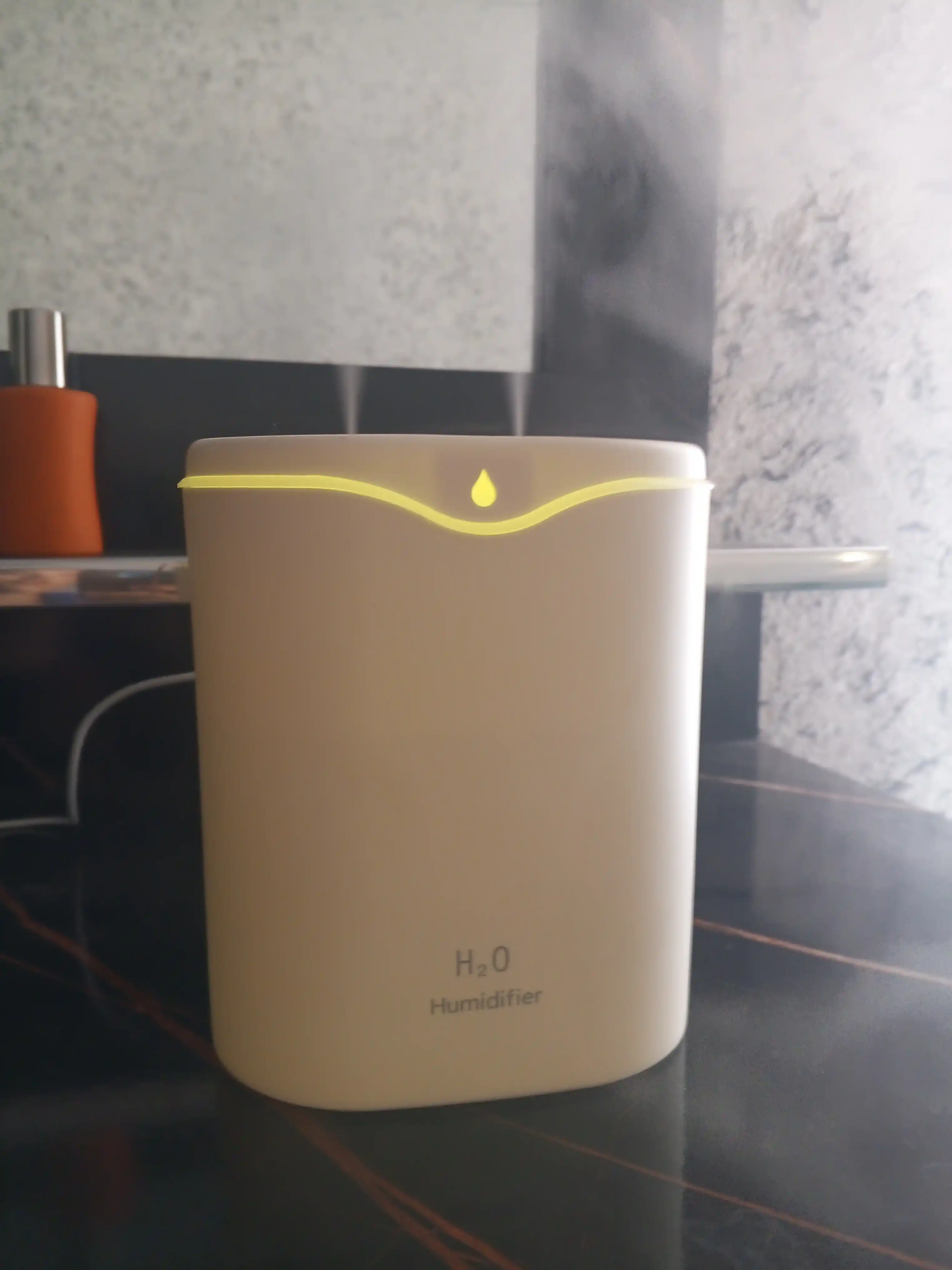 Uy va ofis uchun Bliss Home ultratovushli havo namlagichi, tungi chiroq, 2 litrli aromadiffuzor