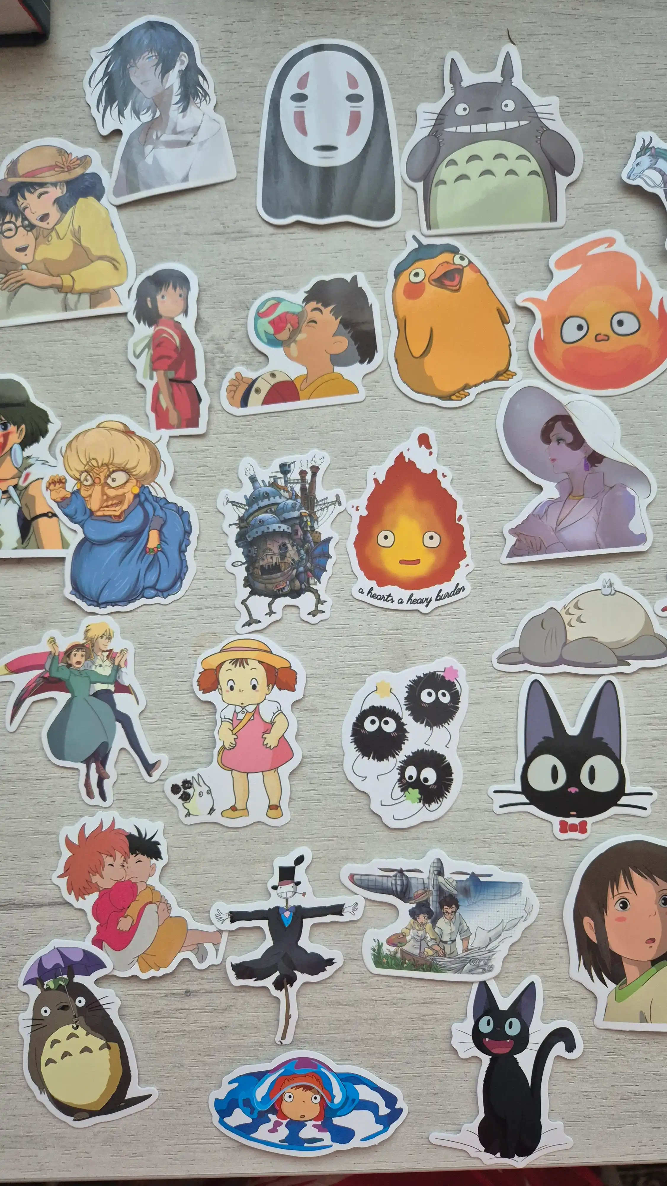 Nakleykalar, stikerlar Anime, One Piece, Mening qo'shnim Totoro, Kuromi, Hello Kitty