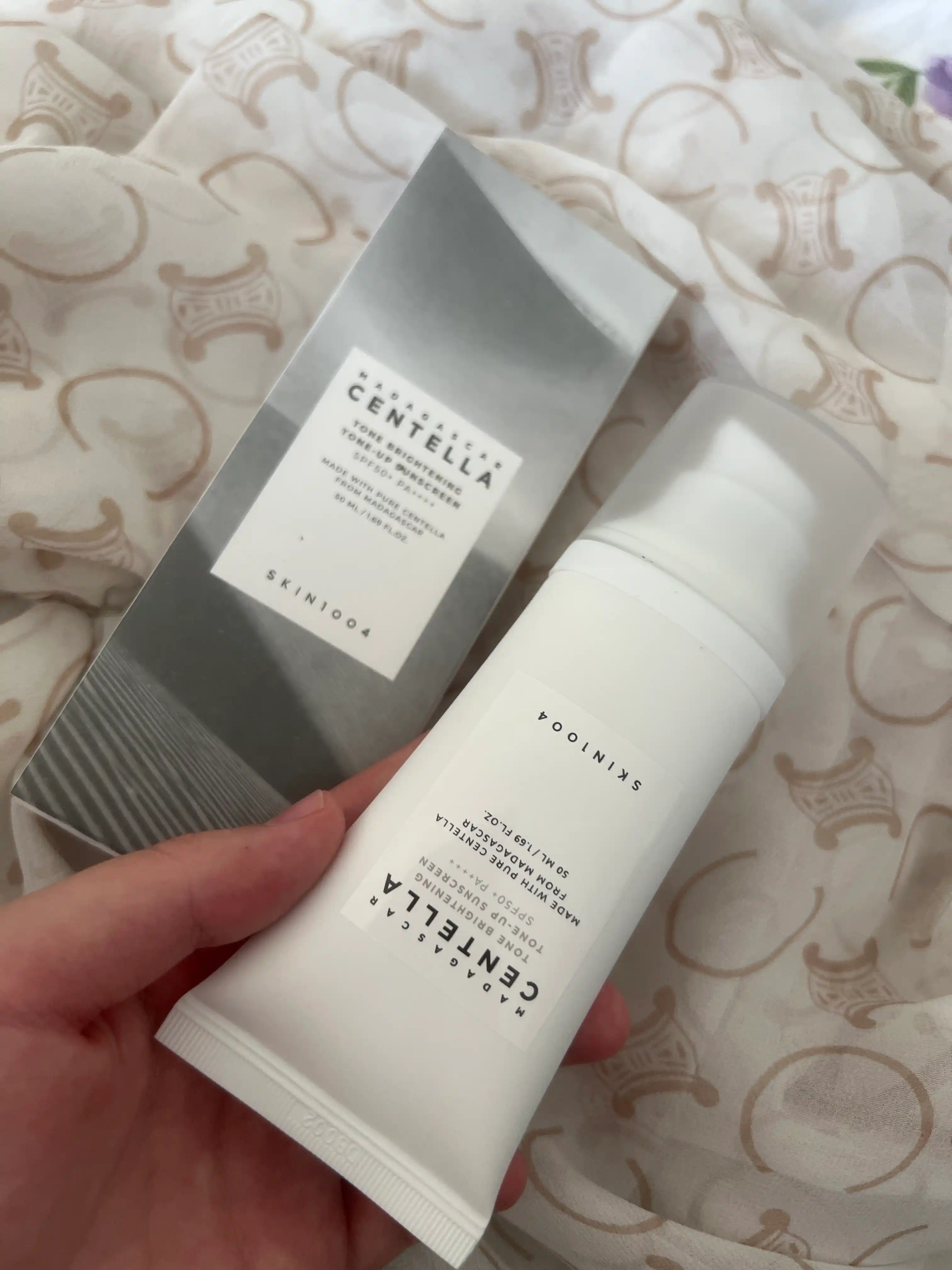 Centella Madagascar SPF 50+ — легкий солнцезащитный крем с экстрактом центеллы, 50 мл