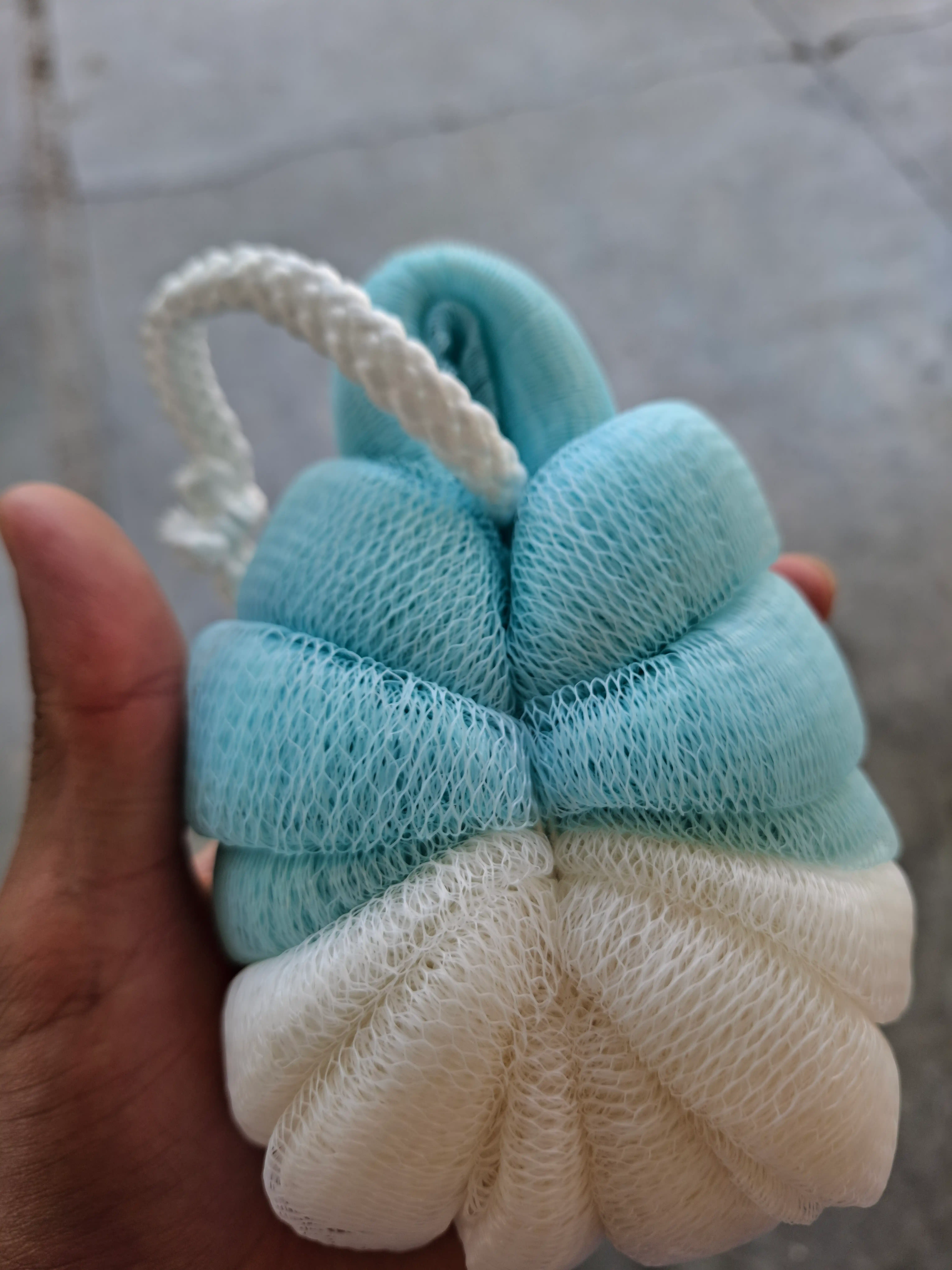 Dush mochalka body sponge yumshoq hammom seti ko‘pik chiqaruvchi