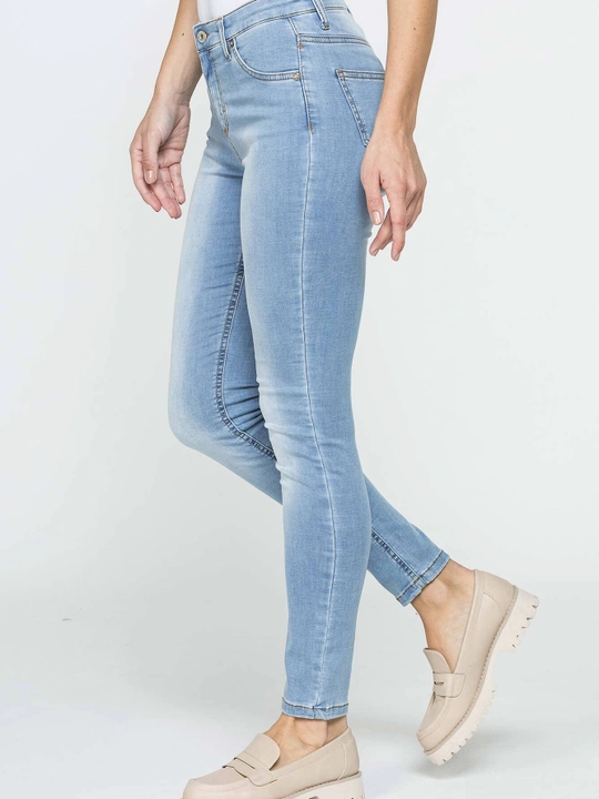 Ayollar jinsilari Carrera Jeans Skinny Fit yengil denim o‘rta bel yoz uchun