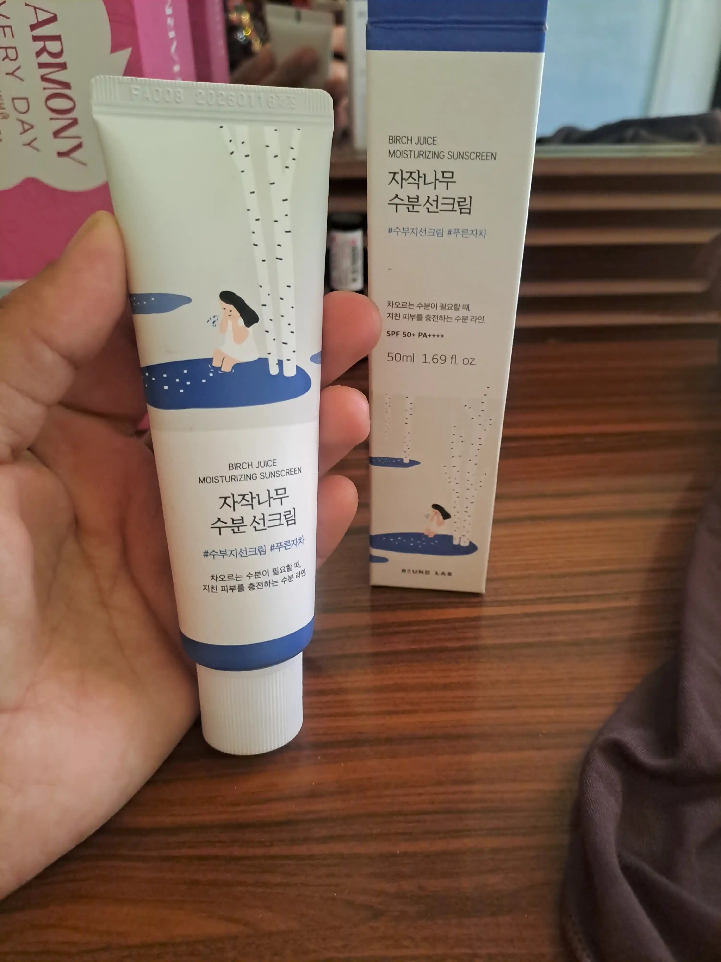 Солнцезащитный крем Round Lab Birch Juice Moisturizing Sunscreen SPF50+ PA++++, 50 мл