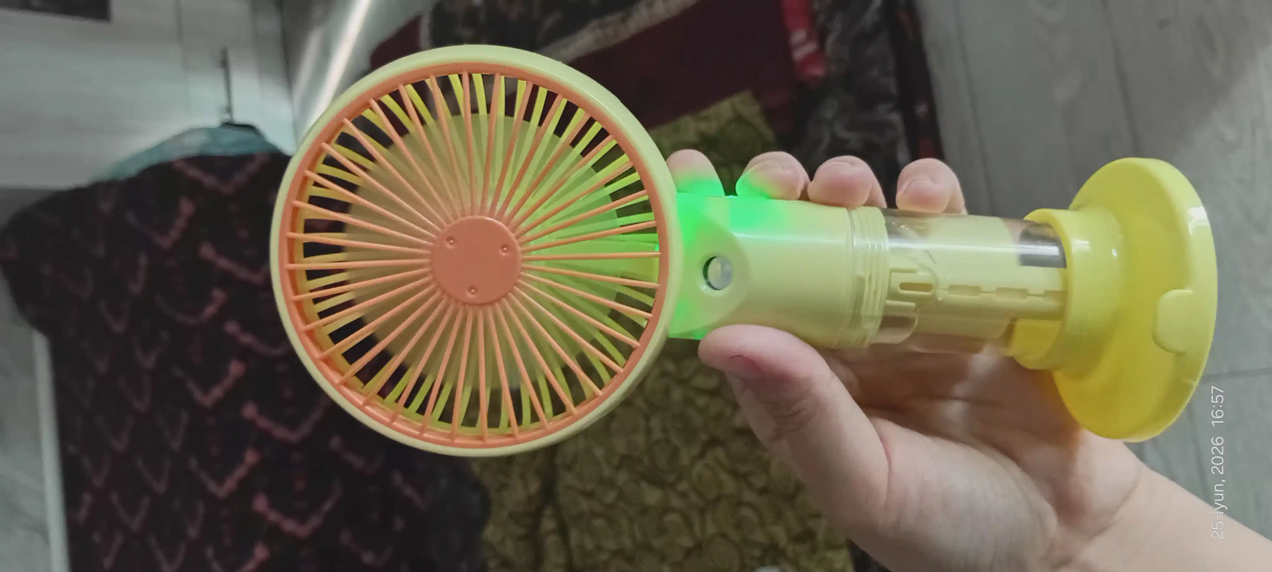 Ko‘chma cho‘ntak ventilyatori, namlagichli mini ventilyator