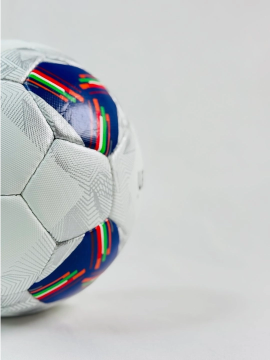 Professional Futbol to'plari, Molten, o'lchami: 5 Sovg'a, igna bilan nasos