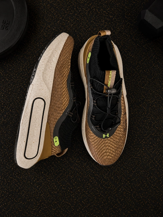 Стильные кроссовки Under Armour Phantom