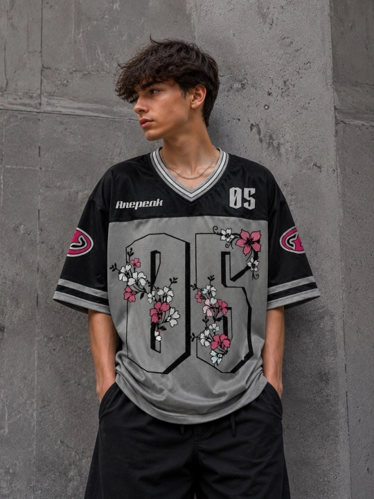 Oversize futbolka — y2k uslubidagi sport streetwear futbolka