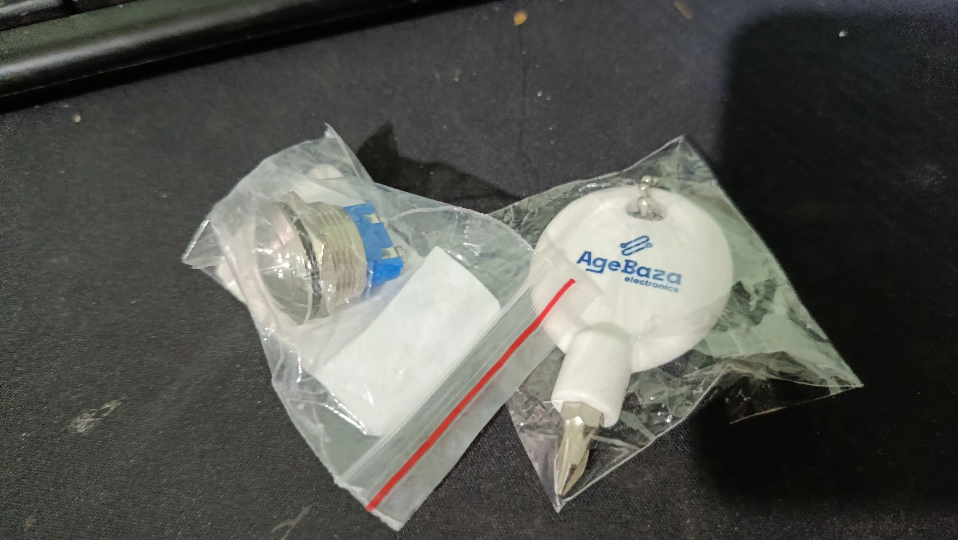 PBS-28B-2 metall antivanadal tugmasi, D19 mm, OFF-ON fiksatsiasiz