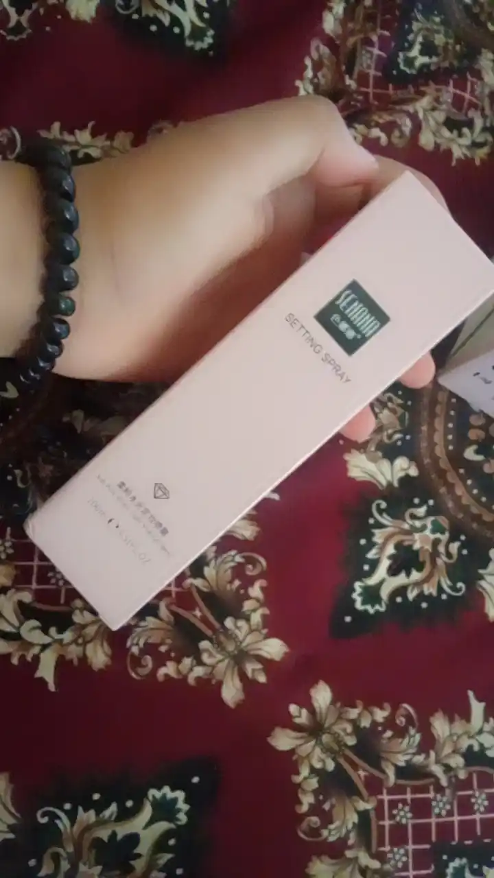 Makiyaj fiksator spreyi, 100 ml