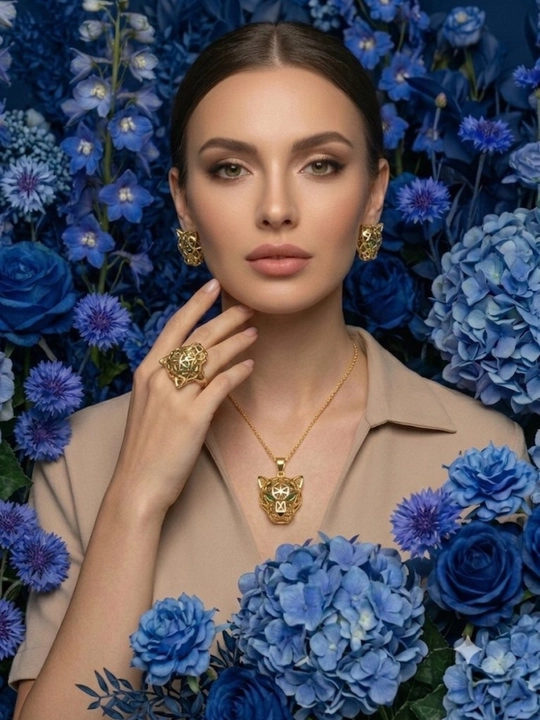 Pantera ayollar taqinchoqlari to‘plami: zanjirli marjon, ziraklar va qutidagi uzuk