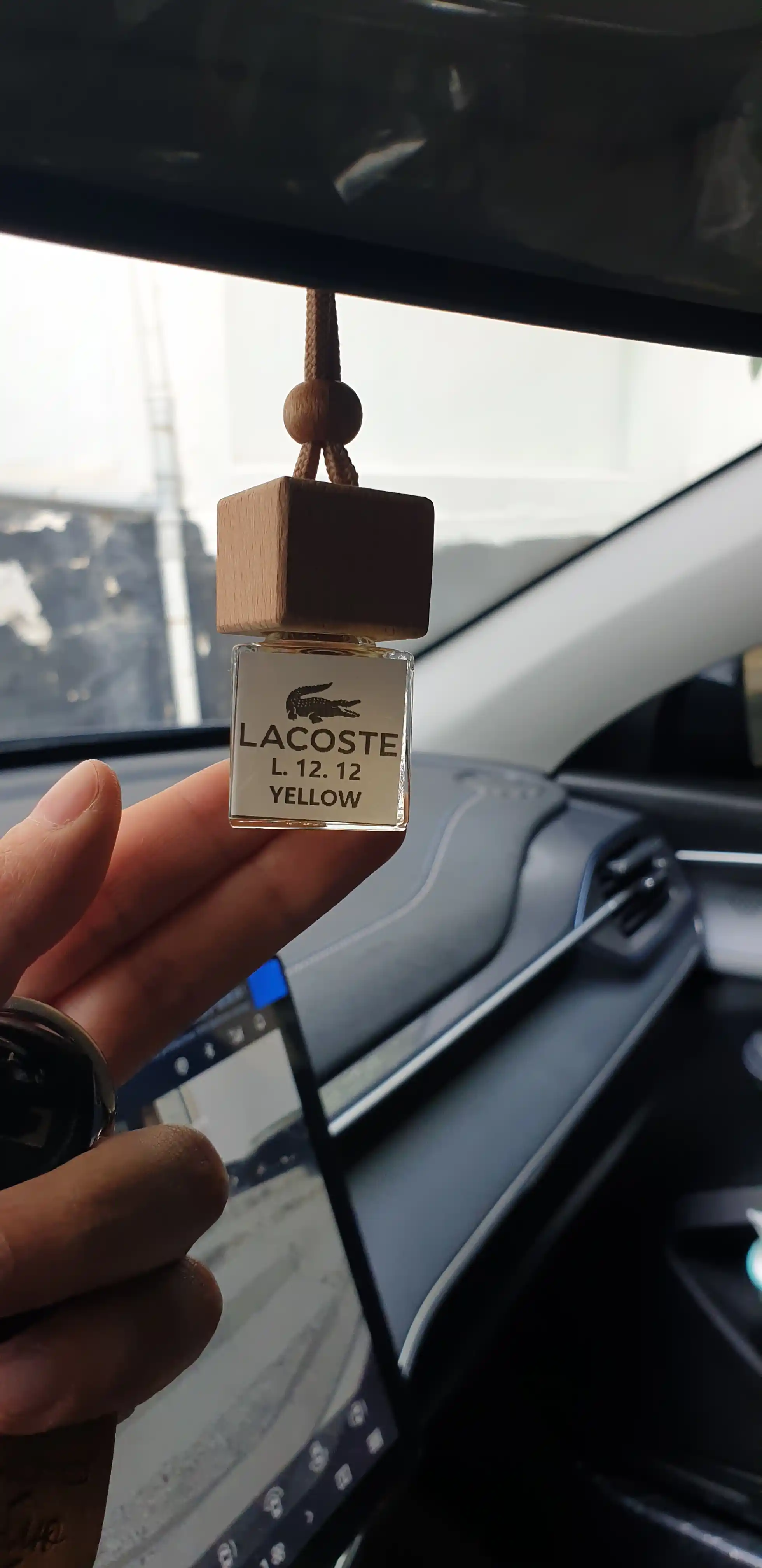 Ароматизатор в машину, автопарфюм диффузор lacoste