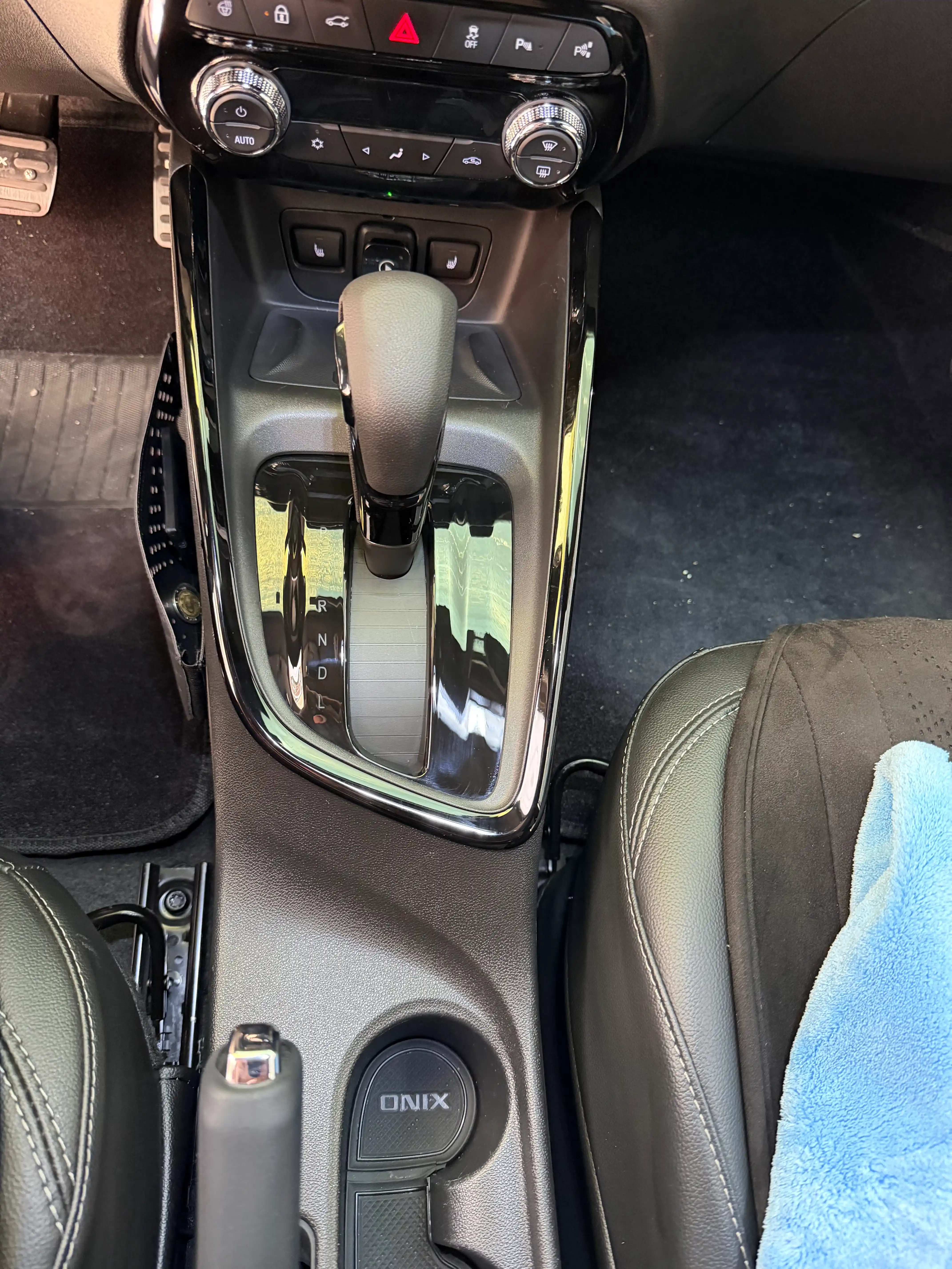 Панель селектора автоматической коробки передач для Chevrolet Onix
