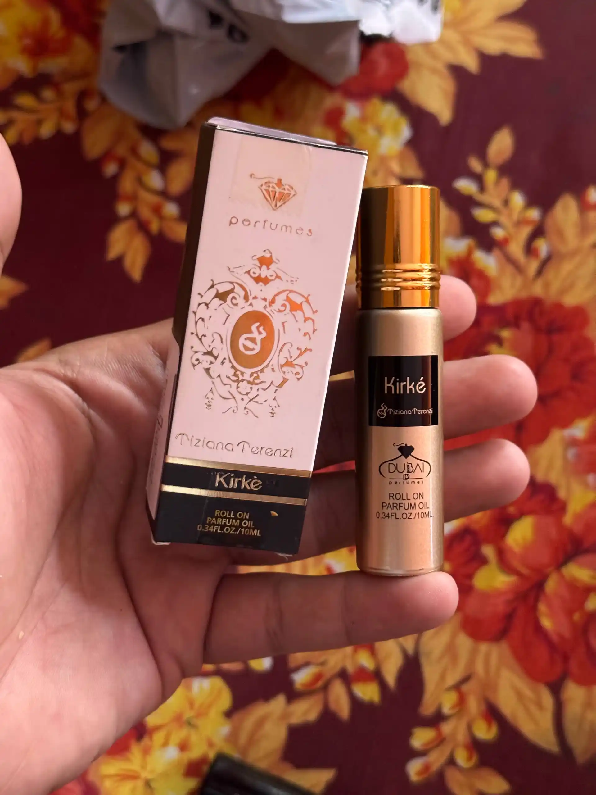 Yog'li atir Kirki ayollar va erkaklar uchun, 10 ml