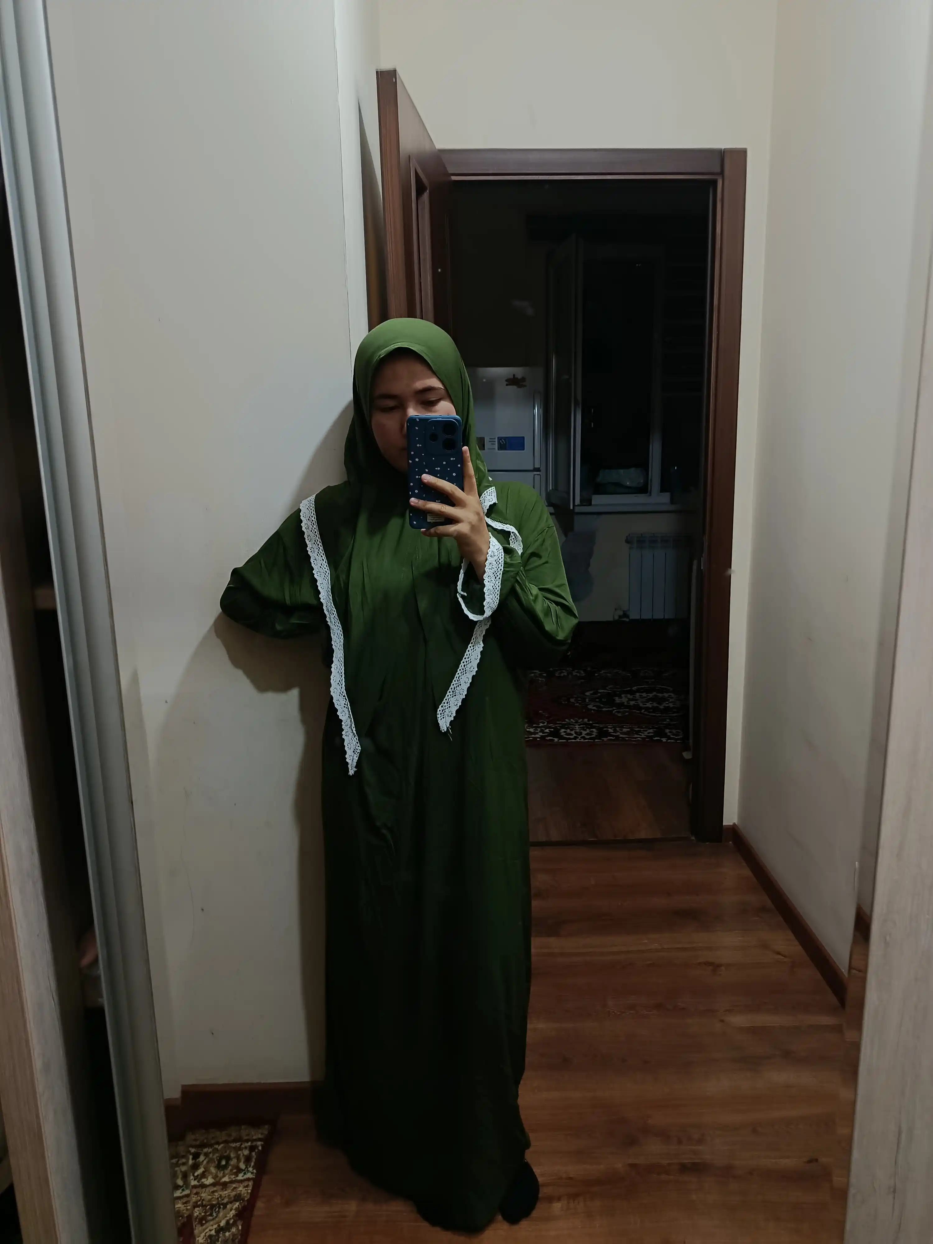 Namoz nomoz musulmonlarning Umra Haj uchun kiyadigan kiyimi, ayollar kiyimi razmeri 46-54