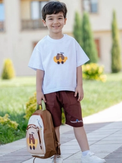 Коричневый