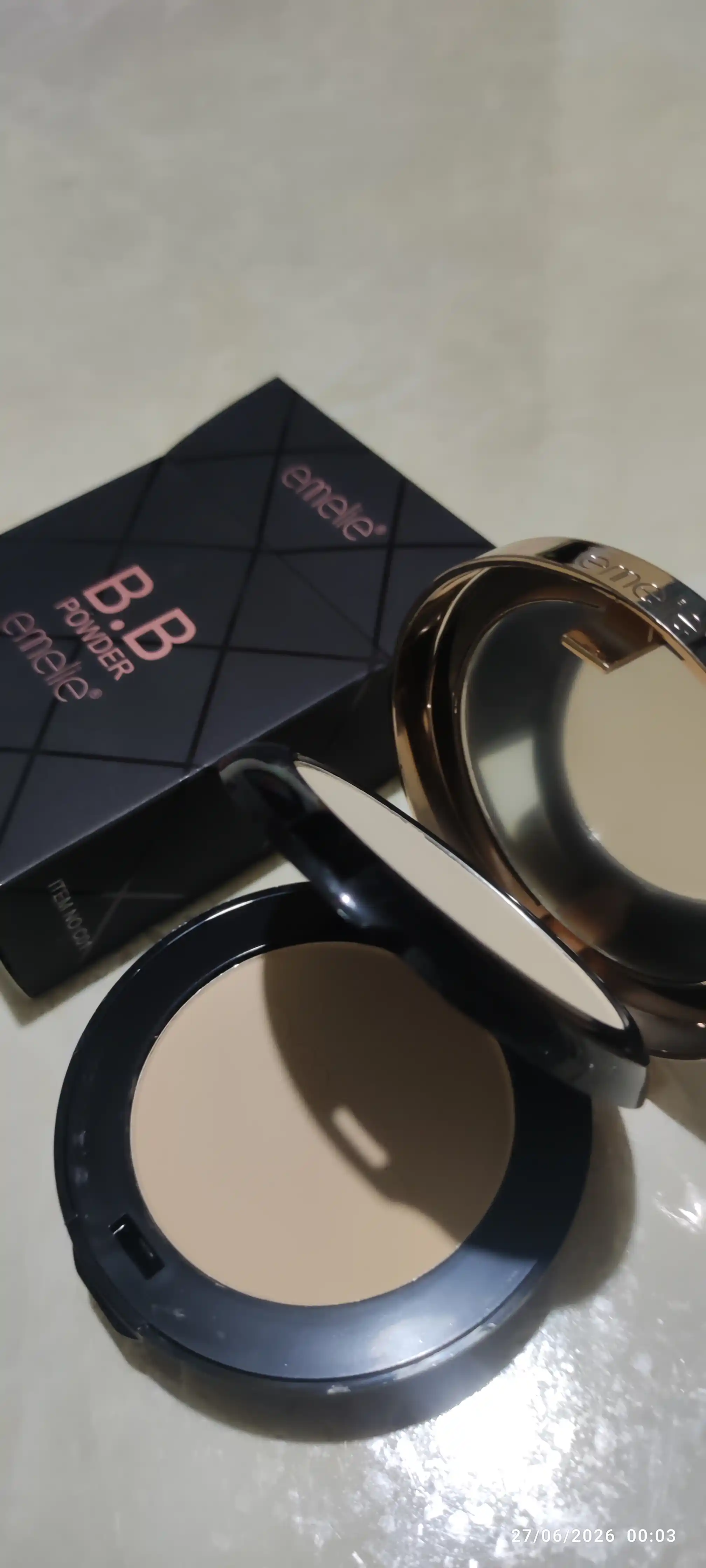 Пудра для лица, Emelie Professional Mattifying Face Powder — матирующая пудра