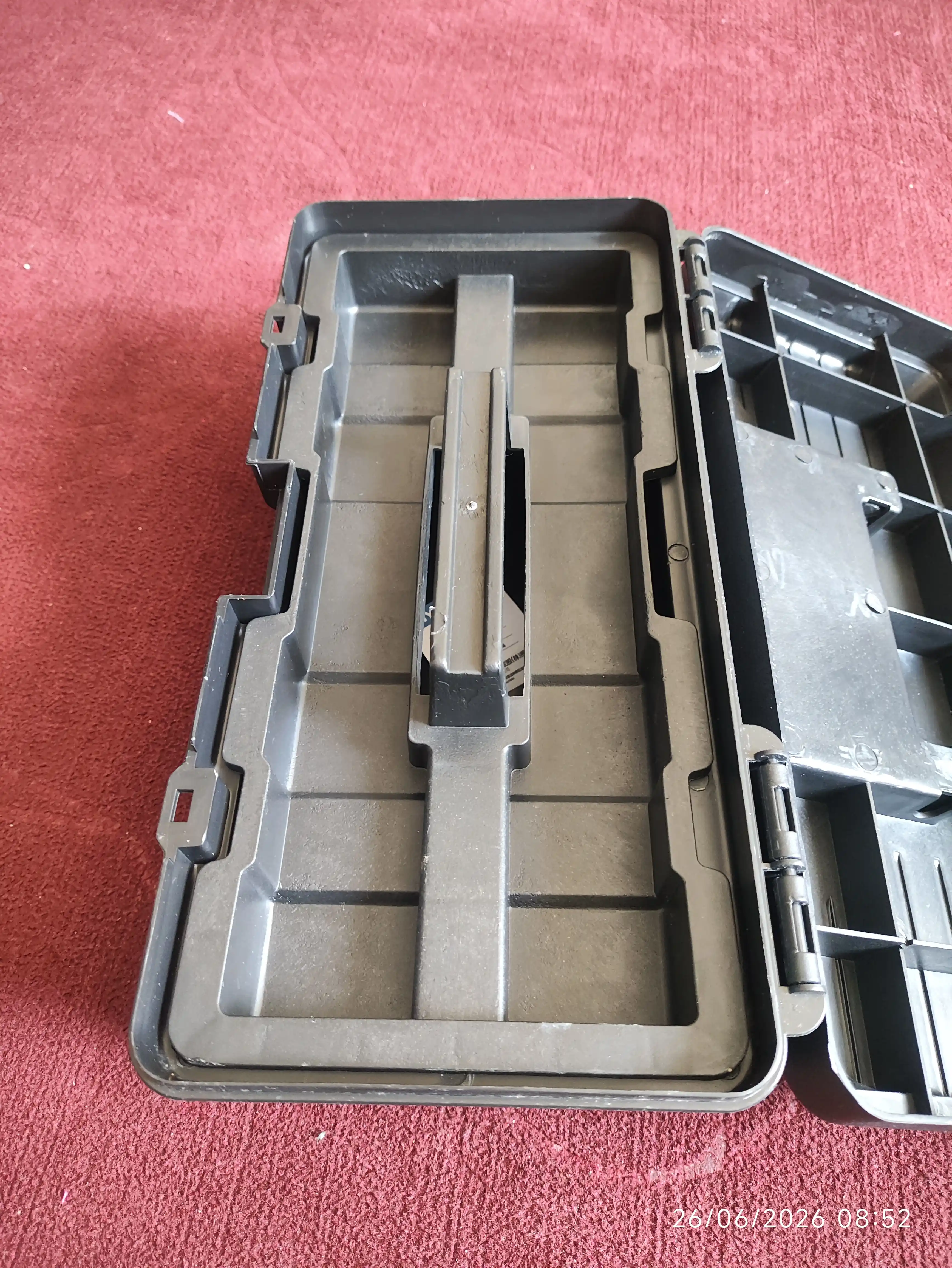 12, 14, 18, 20 dyuymli plastik asboblar uchun qutilar HYUNDAI