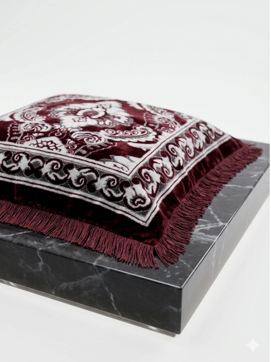 Velyur yostiq jild, bezakli yostiq jild, 70x70 sm o‘lchamli baxmal yostiq jild