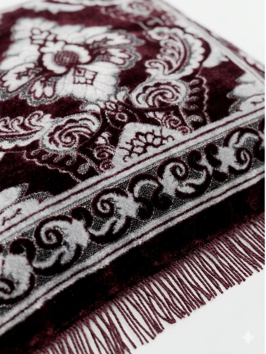 Velyur yostiq jild, bezakli yostiq jild, 70x70 sm o‘lchamli baxmal yostiq jild