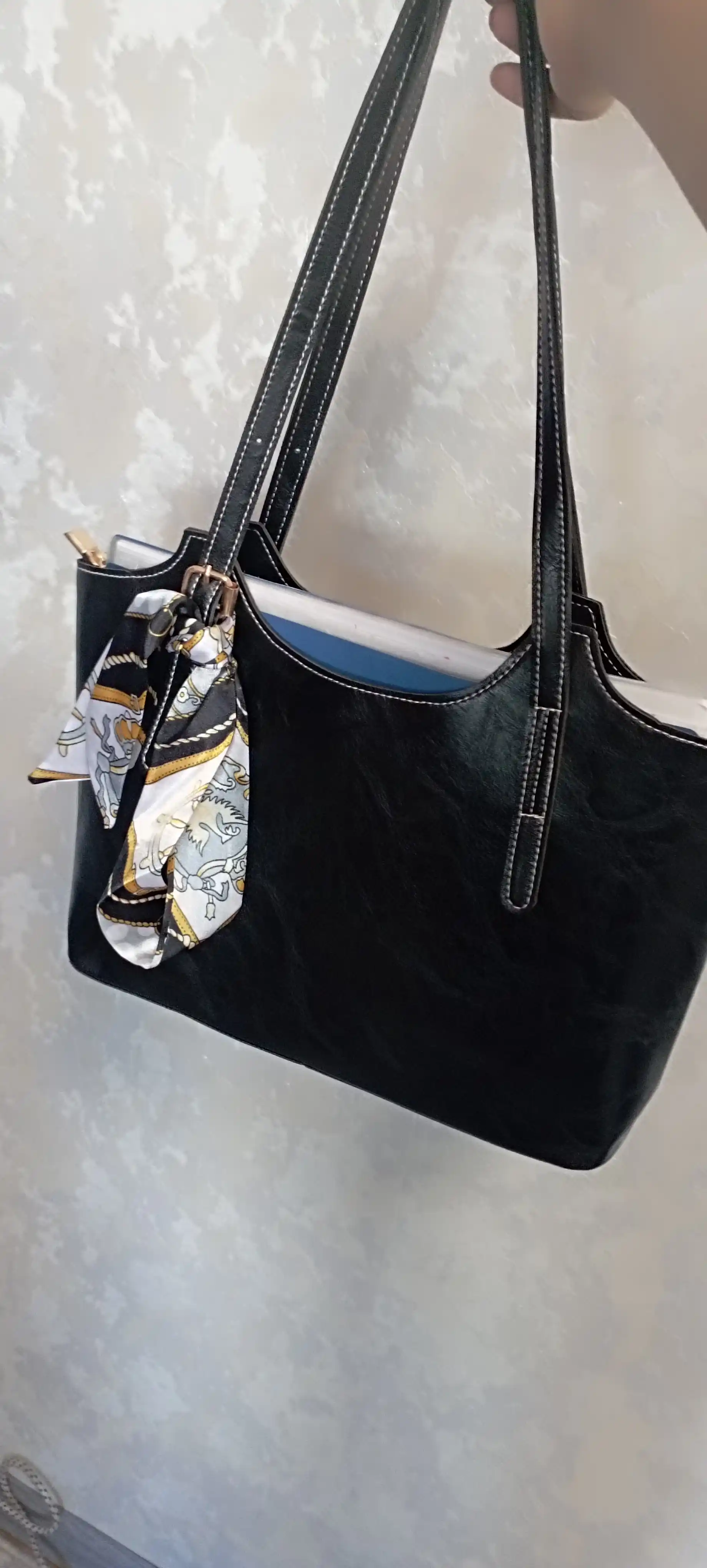 Ayollar katta sumkasi, yelka orqali ISH VA O'QISH UCHUN, Tout 