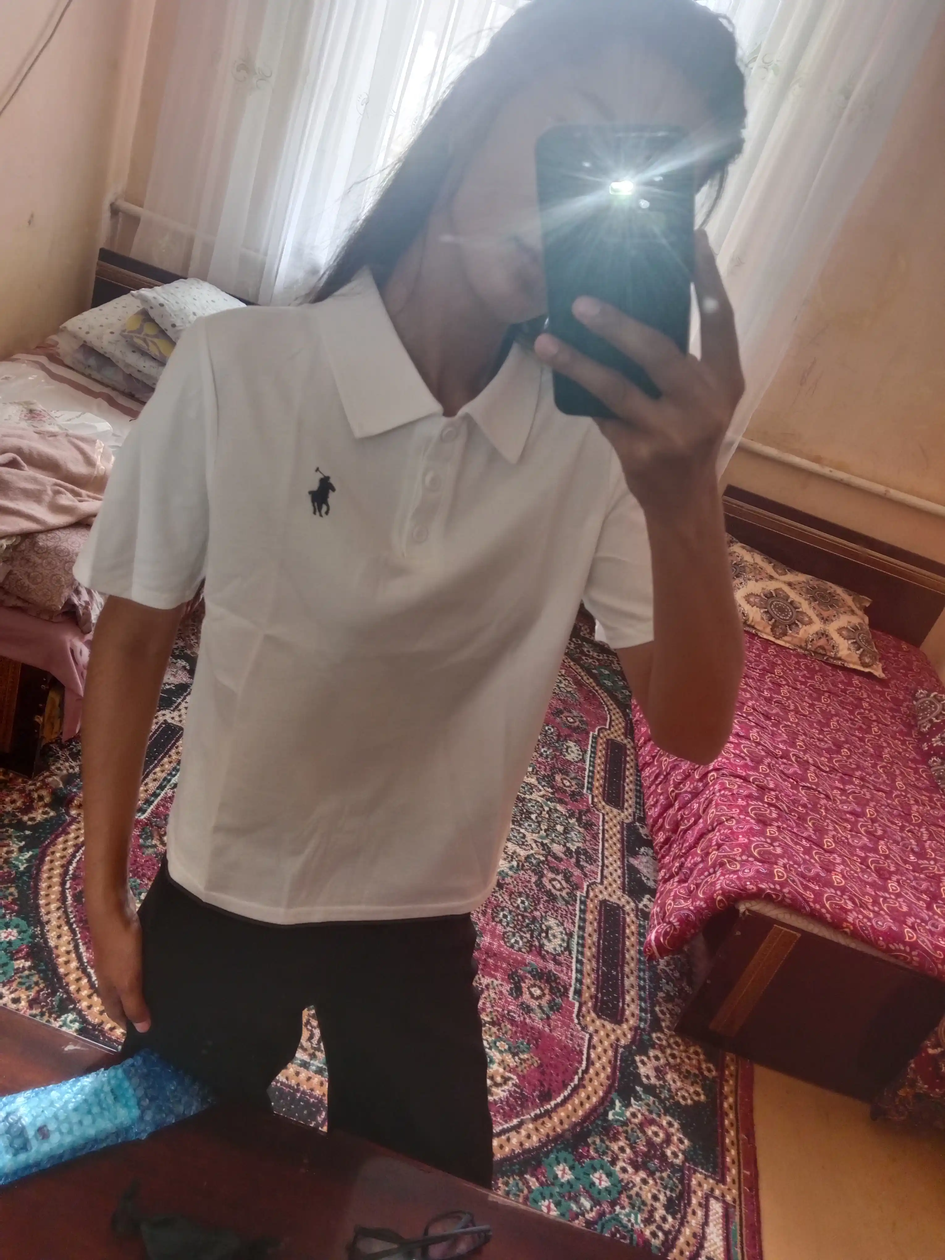 Qisqa yengli ayollar polo futbolkasi