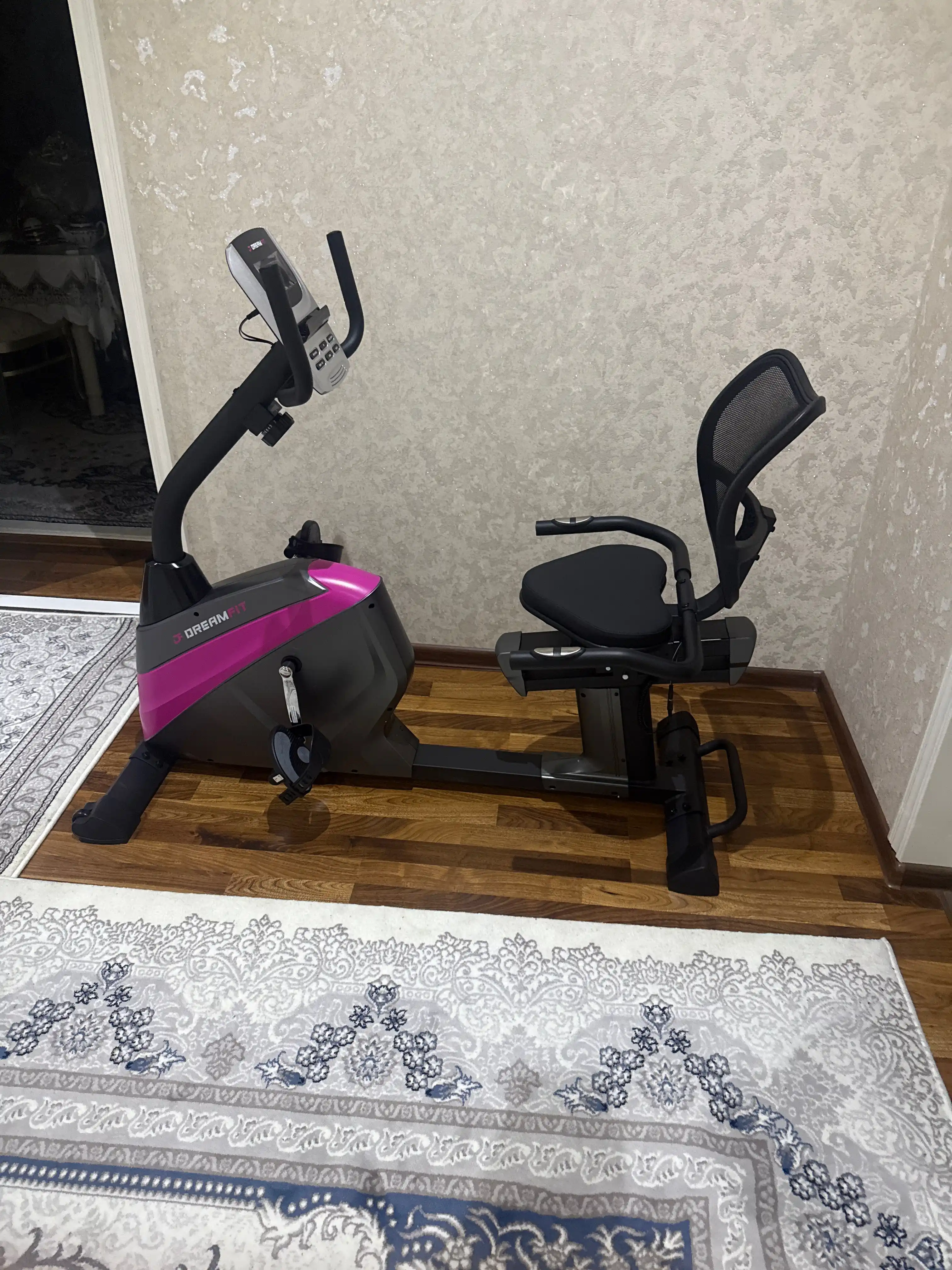 Велотренажер Dreamfit, для домашних кардиотренировок, DF-203,204,221 B