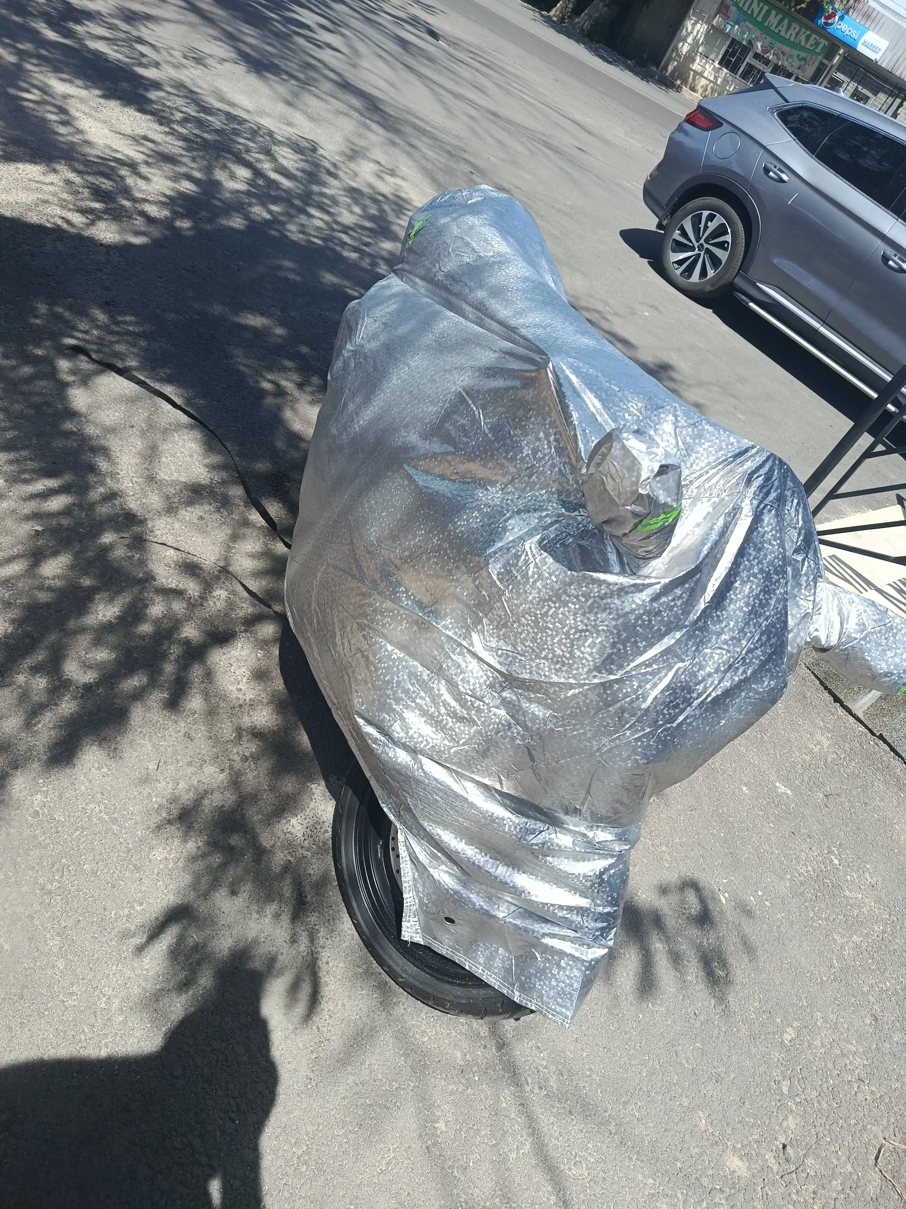 Universal tent (S–XXL) — skuter va mototsikl uchun, 1.6 m dan 2.3 m gacha uzunlikka mos