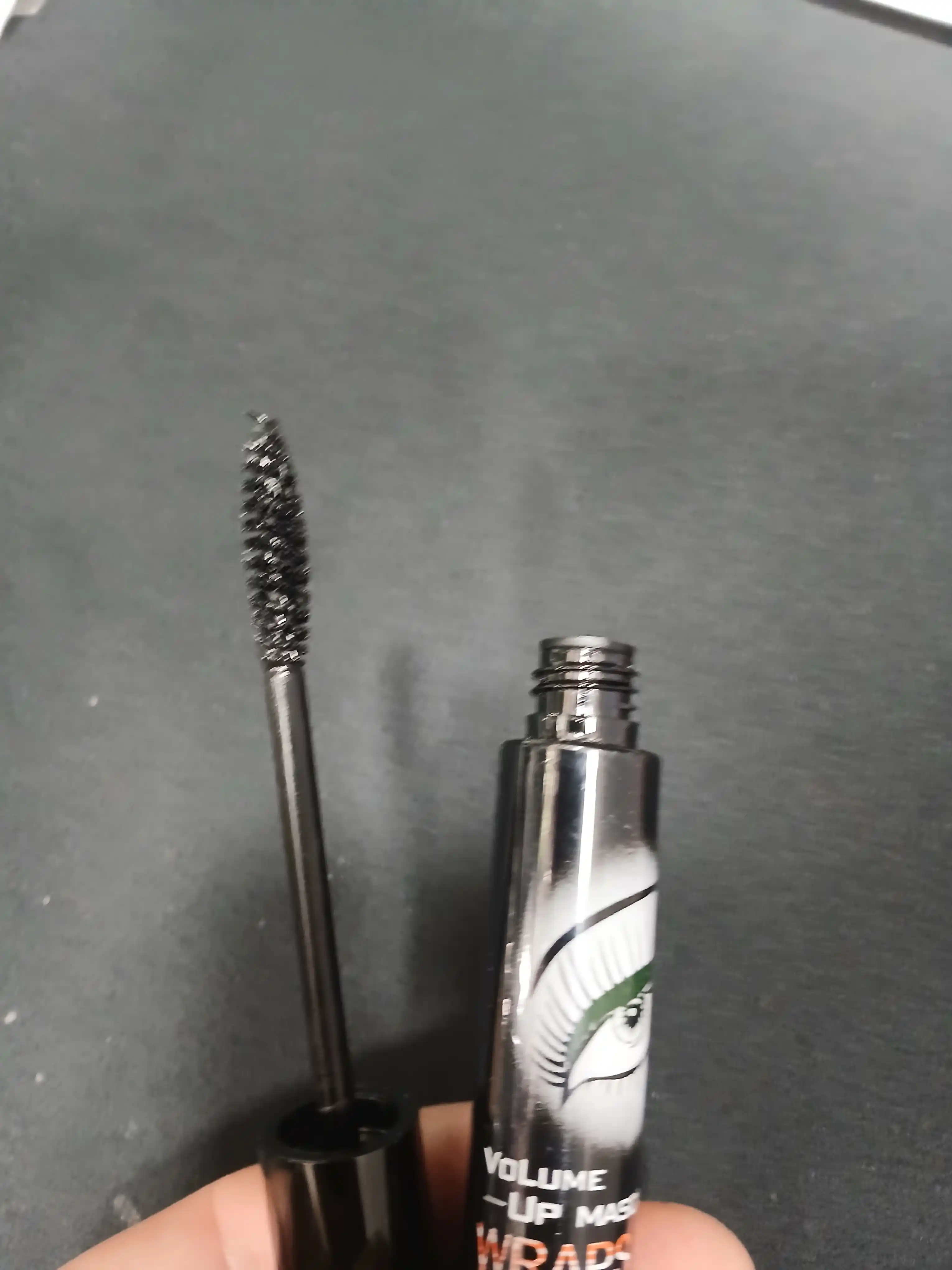 Kiprik uchun tush, uzaytiruvchi va suvga chidamli, Mascara, ko'z tush
