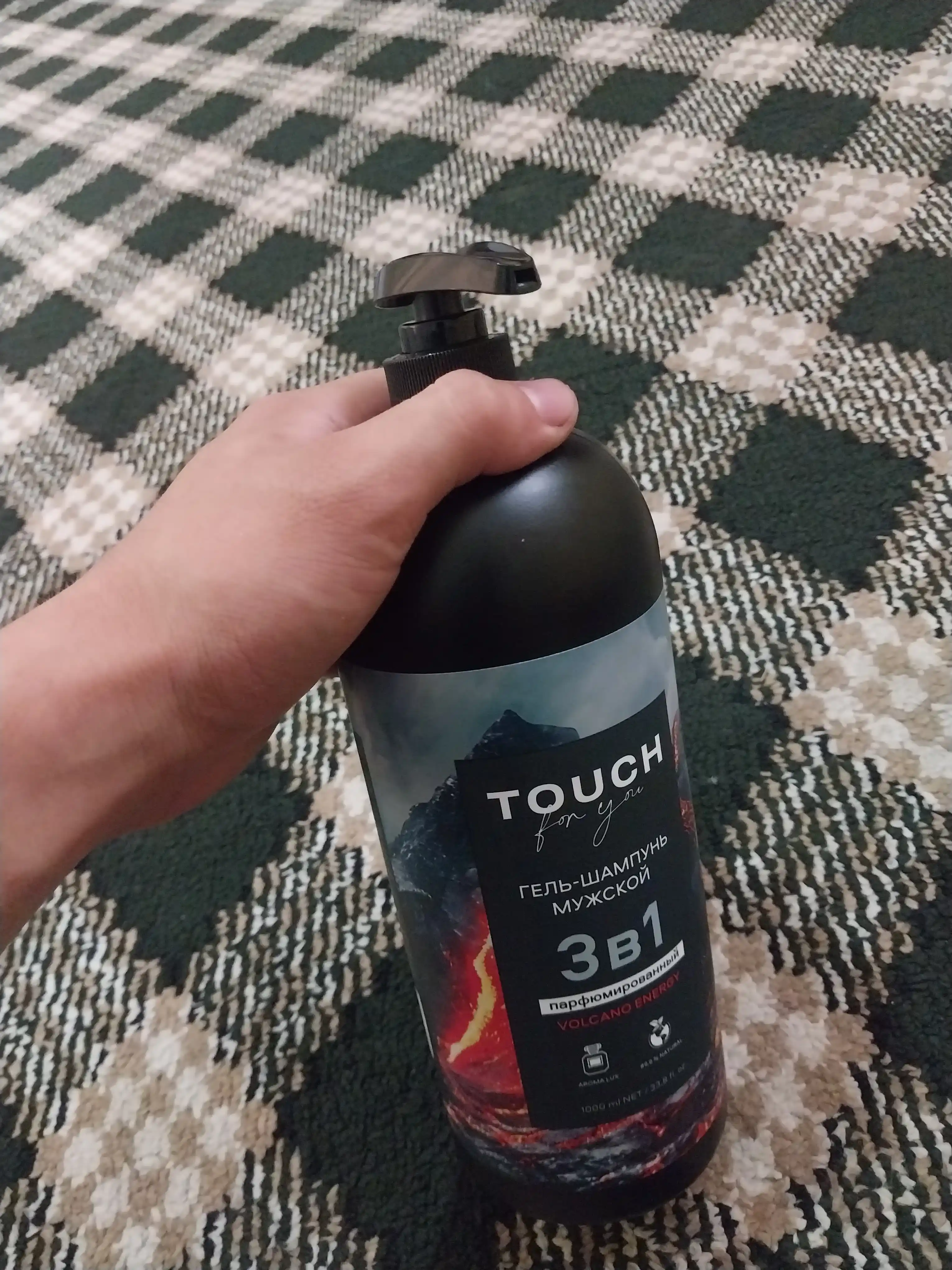 VOLCANO ENERGY parfyumlangan erkaklar shampuni, dush uchun gel, Touch For You, 1000 ml