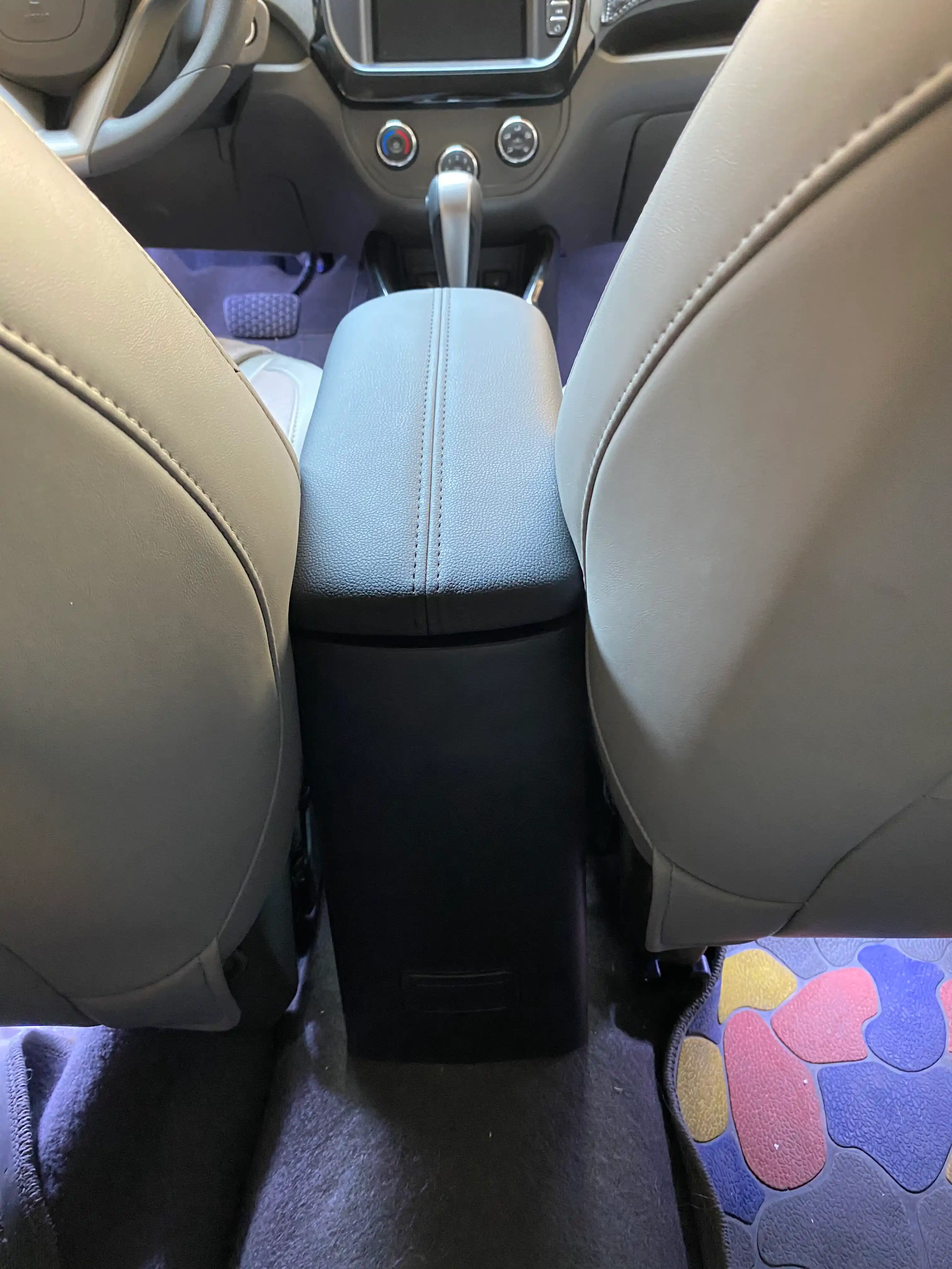 Подлокотник MS, предназначенный для автомобиля Chevrolet Cobalt