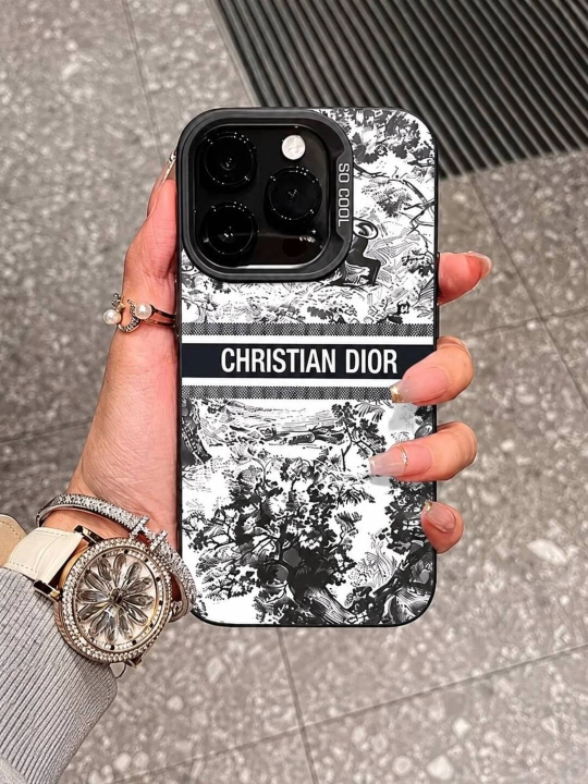 Чехол с дизайном Dior для iPhone