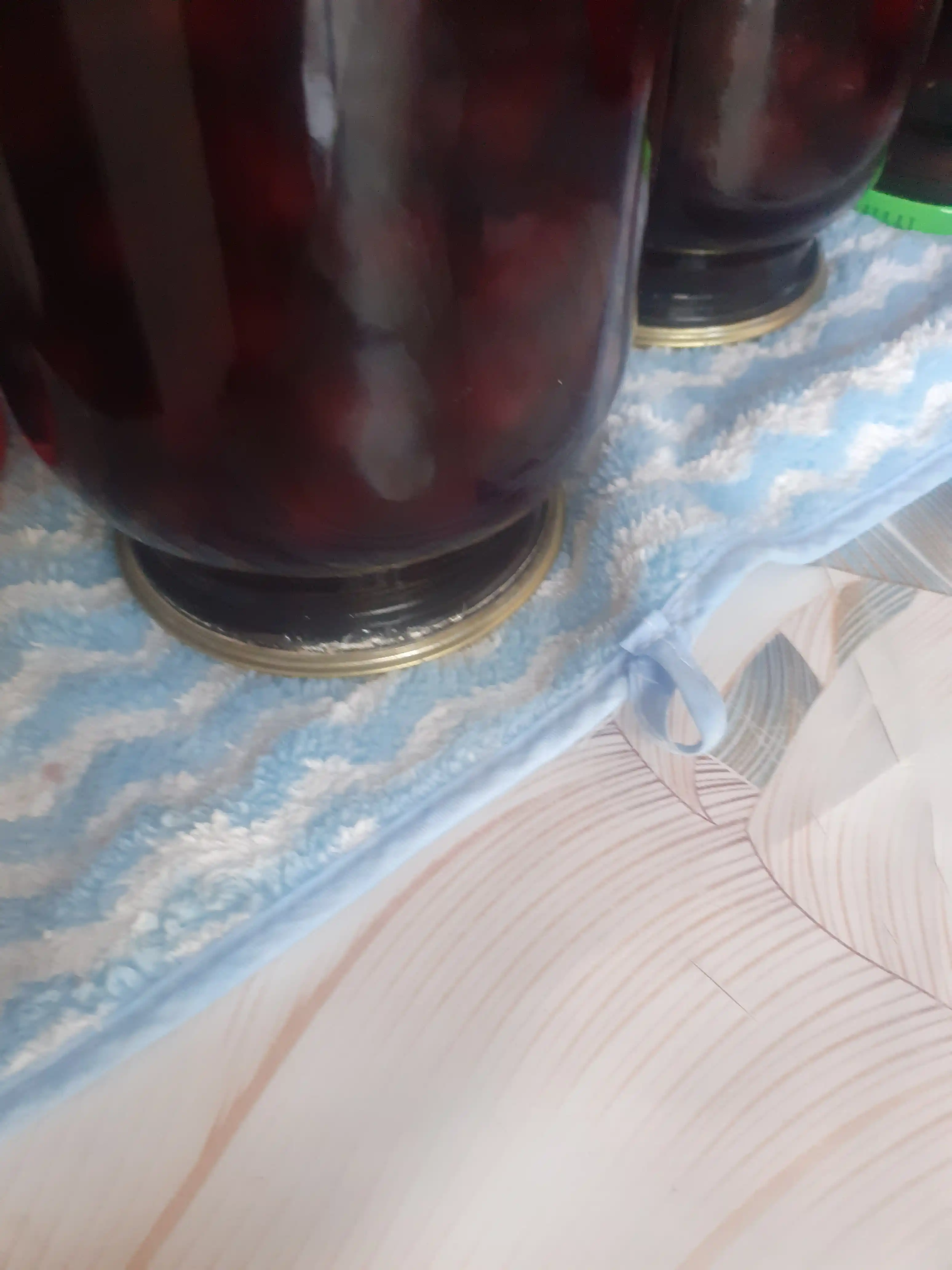 Avtomat banka yopgich, bonka yopadigan mashina, berkitgich