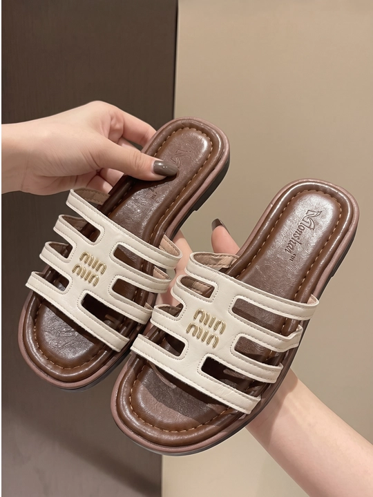 Ayollar shippaklari, MIU MIU