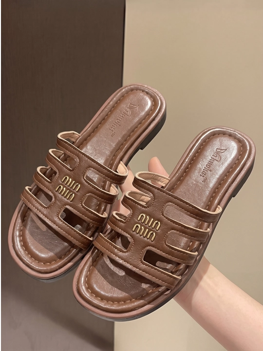 Ayollar shippaklari, MIU MIU