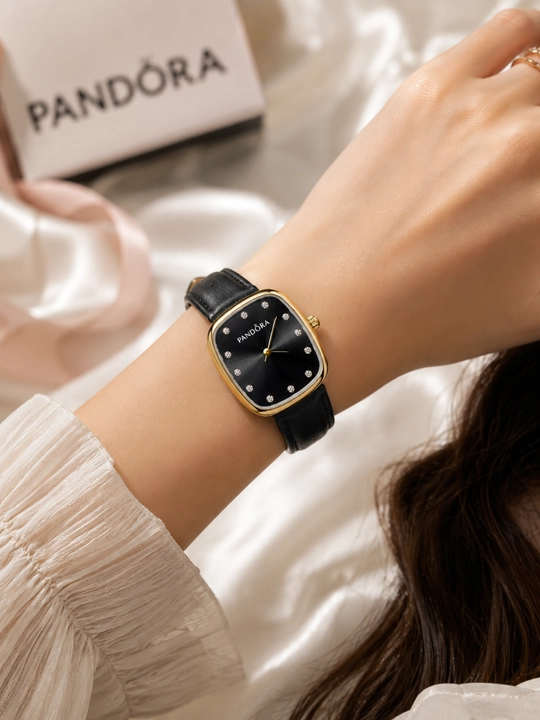 Ayollar qo'l soati Pandora uslubida, qora charm tasma, kvadrat korpus, zirkonli