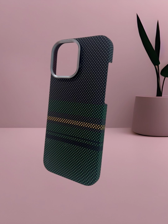 IPhone modellari uchun premium karbon g‘ilof, 13, 14, 15, 16, 17 Pro, Pro Max