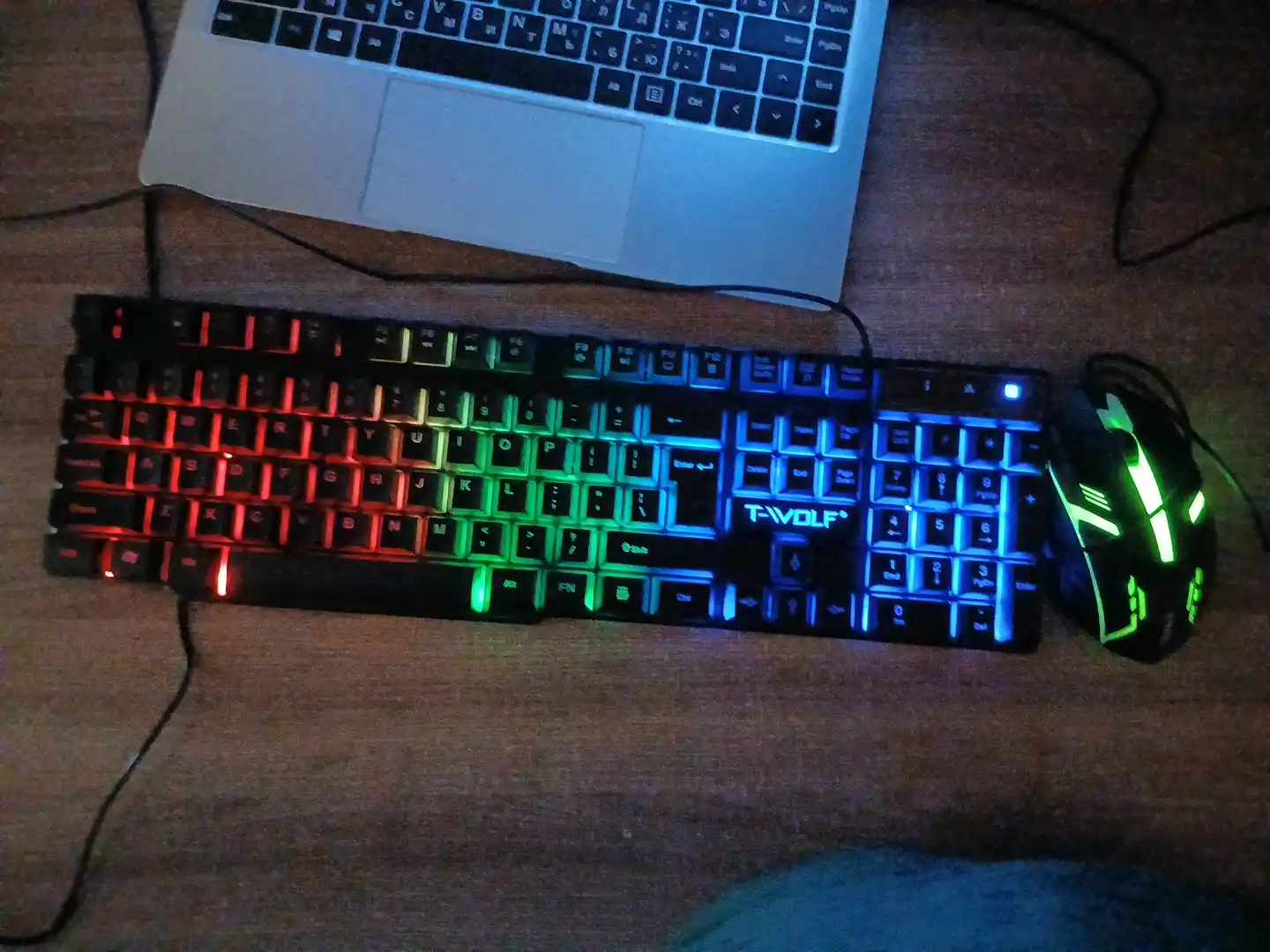 TF200 RGB Gaming Klaviatura va Sichqoncha To‘plami + P9 Simsiz Quloqchin