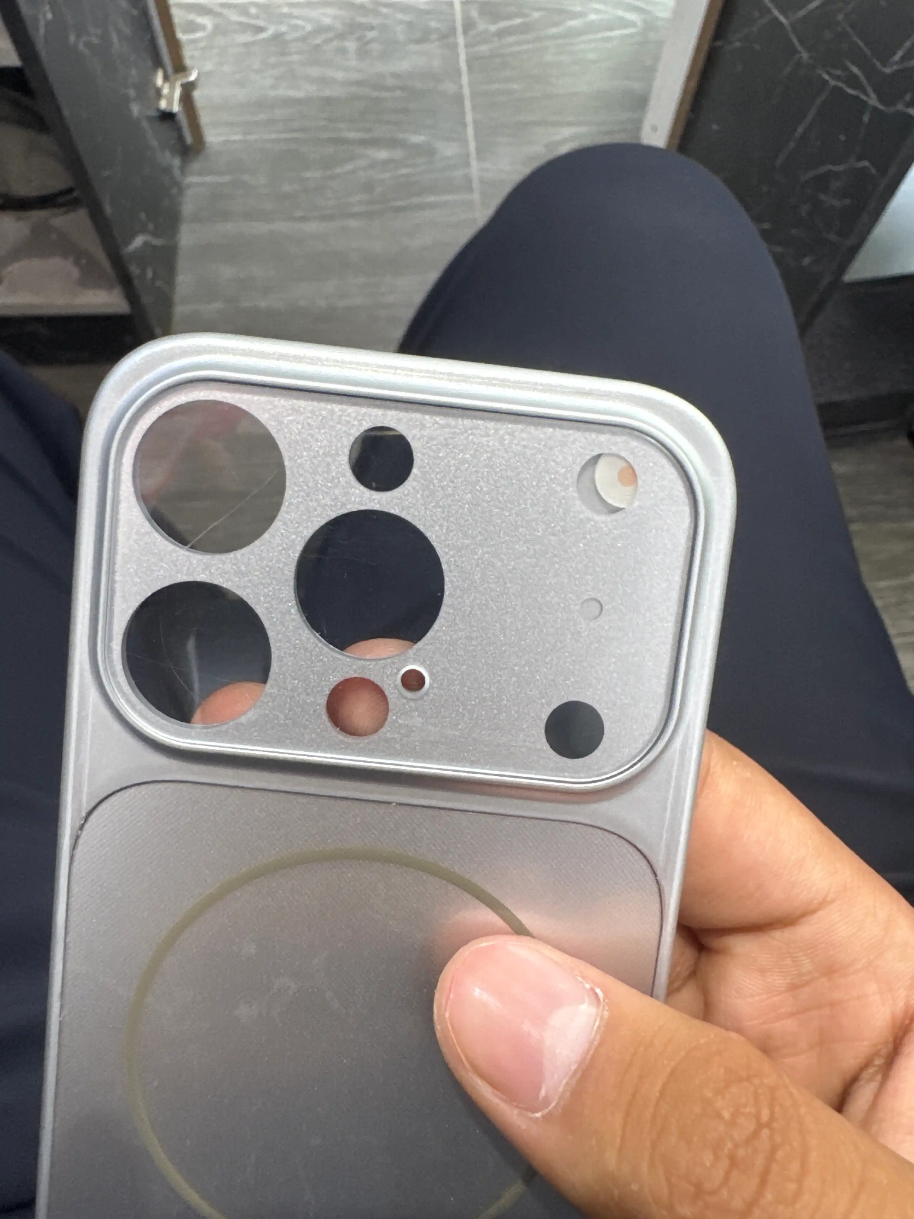 IPhone 17 uslubida MagSafe bilan jihozlangan 12,13, 14, 15, 16, 17 pro, pro max g'iloflari