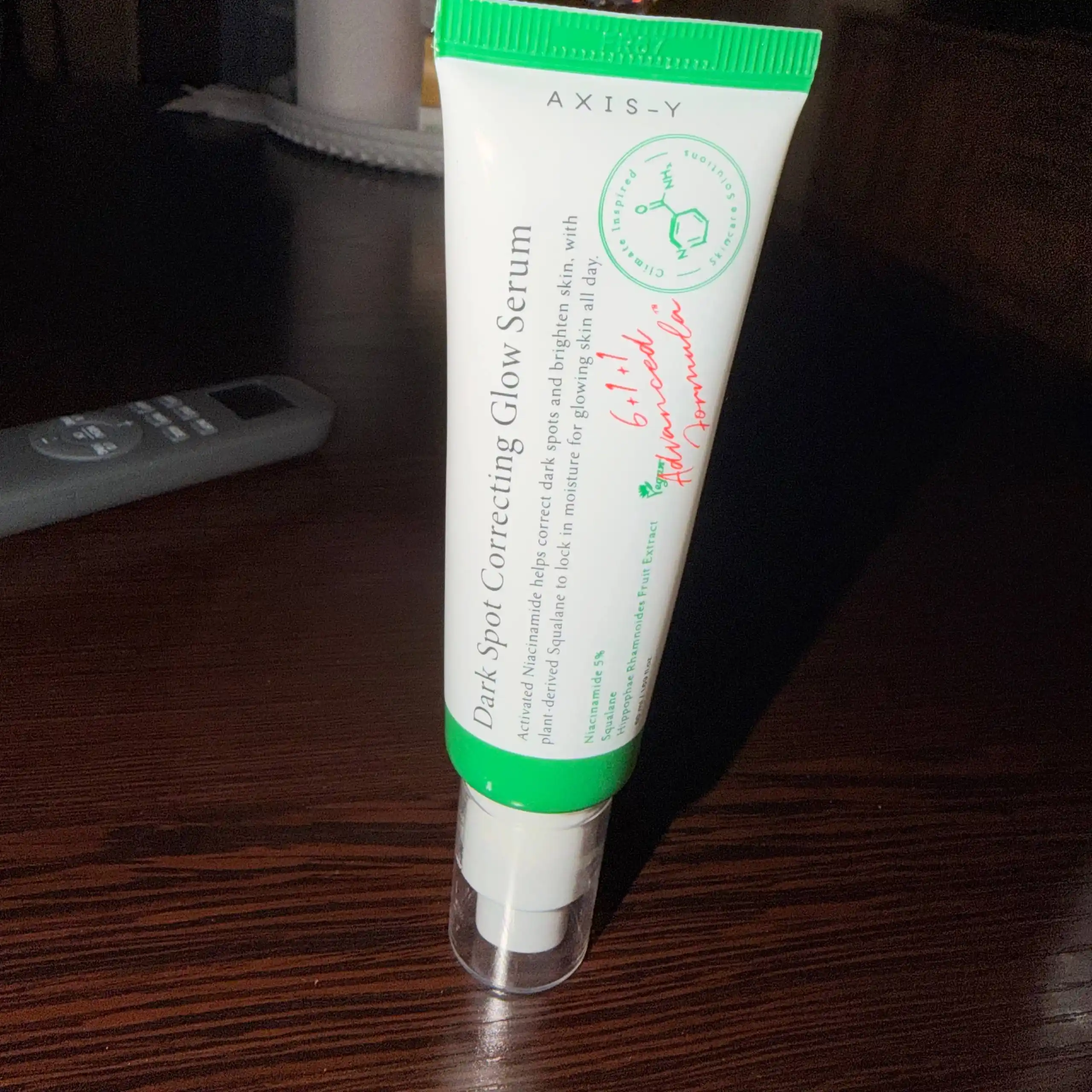 Dark Spot Correcting Glow Serum tiniqlashtiruvchi zardobi, Axis-Y 50 ml