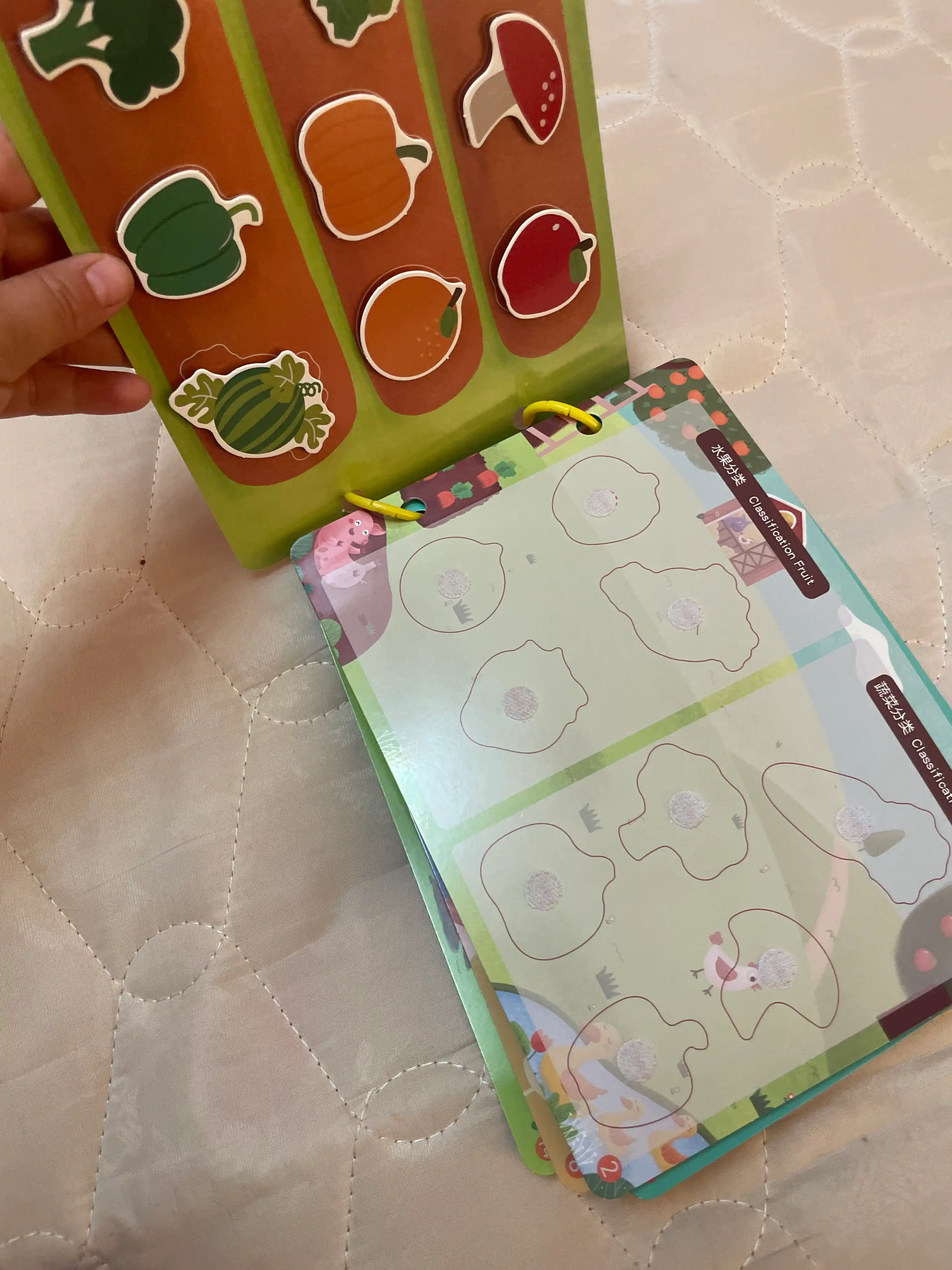 Развивающая книга Busybook, Монтессори на липучках