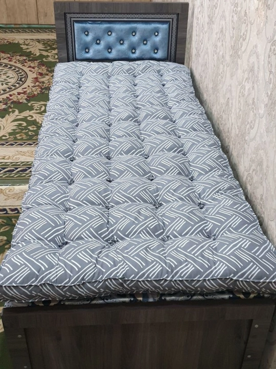 Yumshoq matras, yig‘iladigan, ko‘chma
